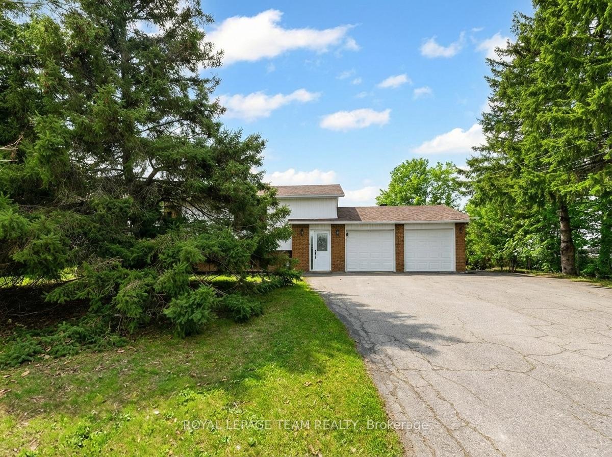 1386 Johnston Drive, Greely - Metcalfe - Osgoode - Vernon and Area, ON K4P 1A6