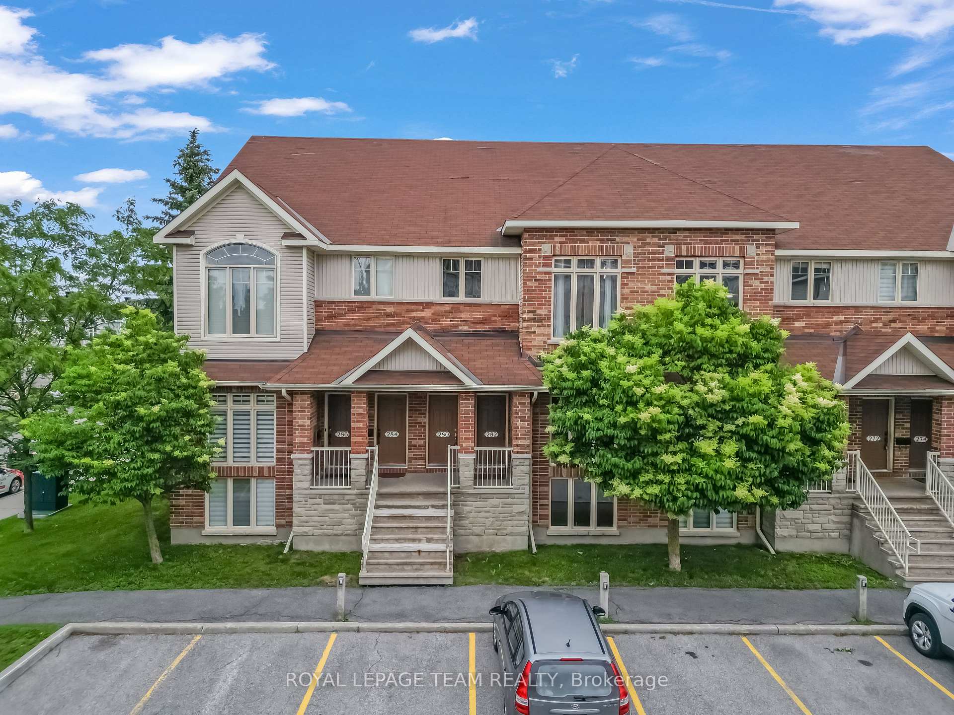 280 Keltie Private, Barrhaven, ON K2J 0A4