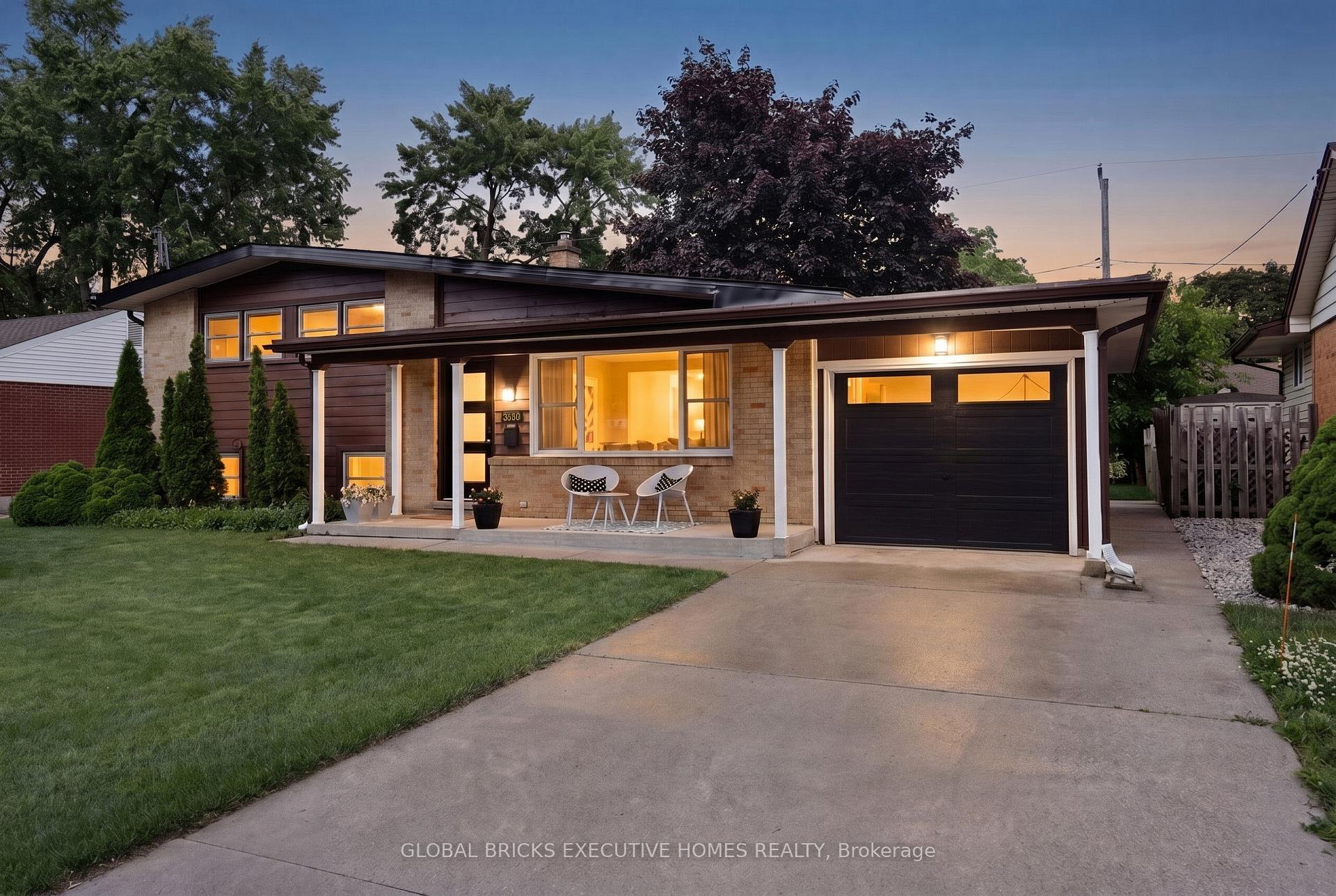 3680 Roxborough Boulevard, Windsor, ON N9E 3A2