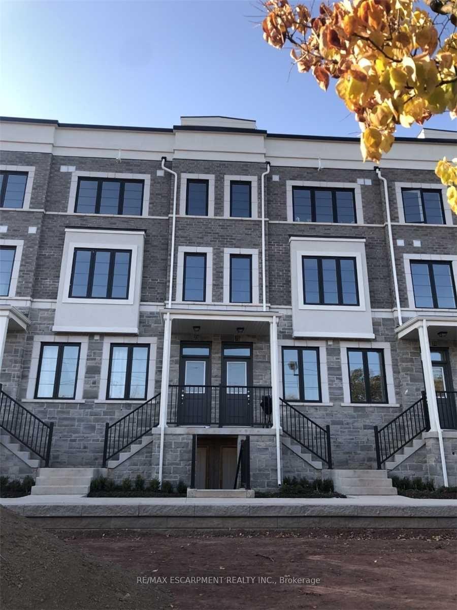383 Dundas Street E 78, Hamilton, ON L8B 1X6
