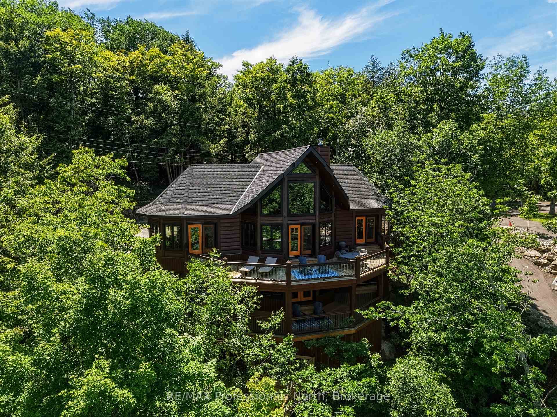 1666 Beaumont Drive, Bracebridge, ON P1L 1X2