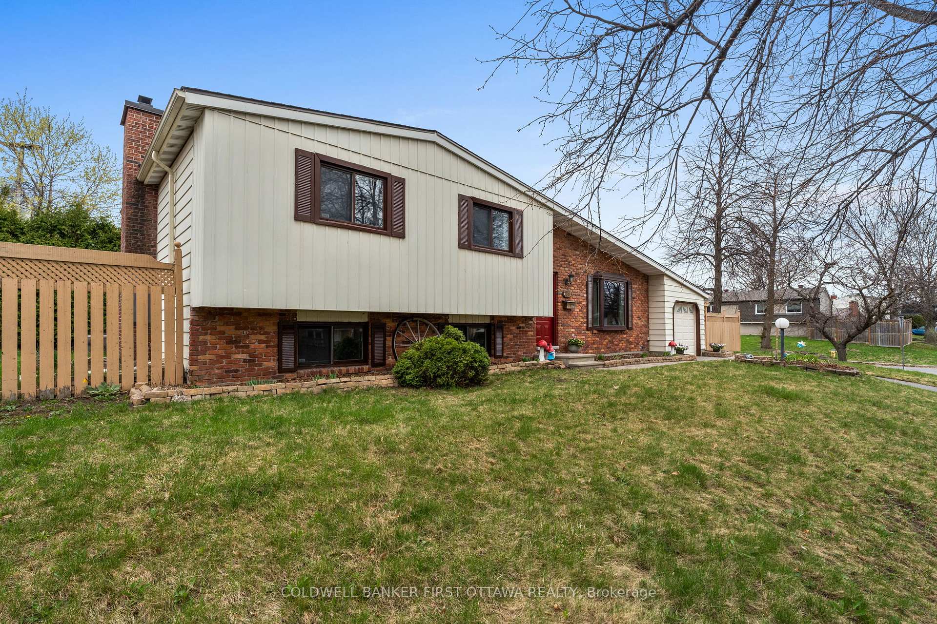 2681 Moncton Road, Britannia Heights - Queensway Terrace N and Area, ON K2B 7V9