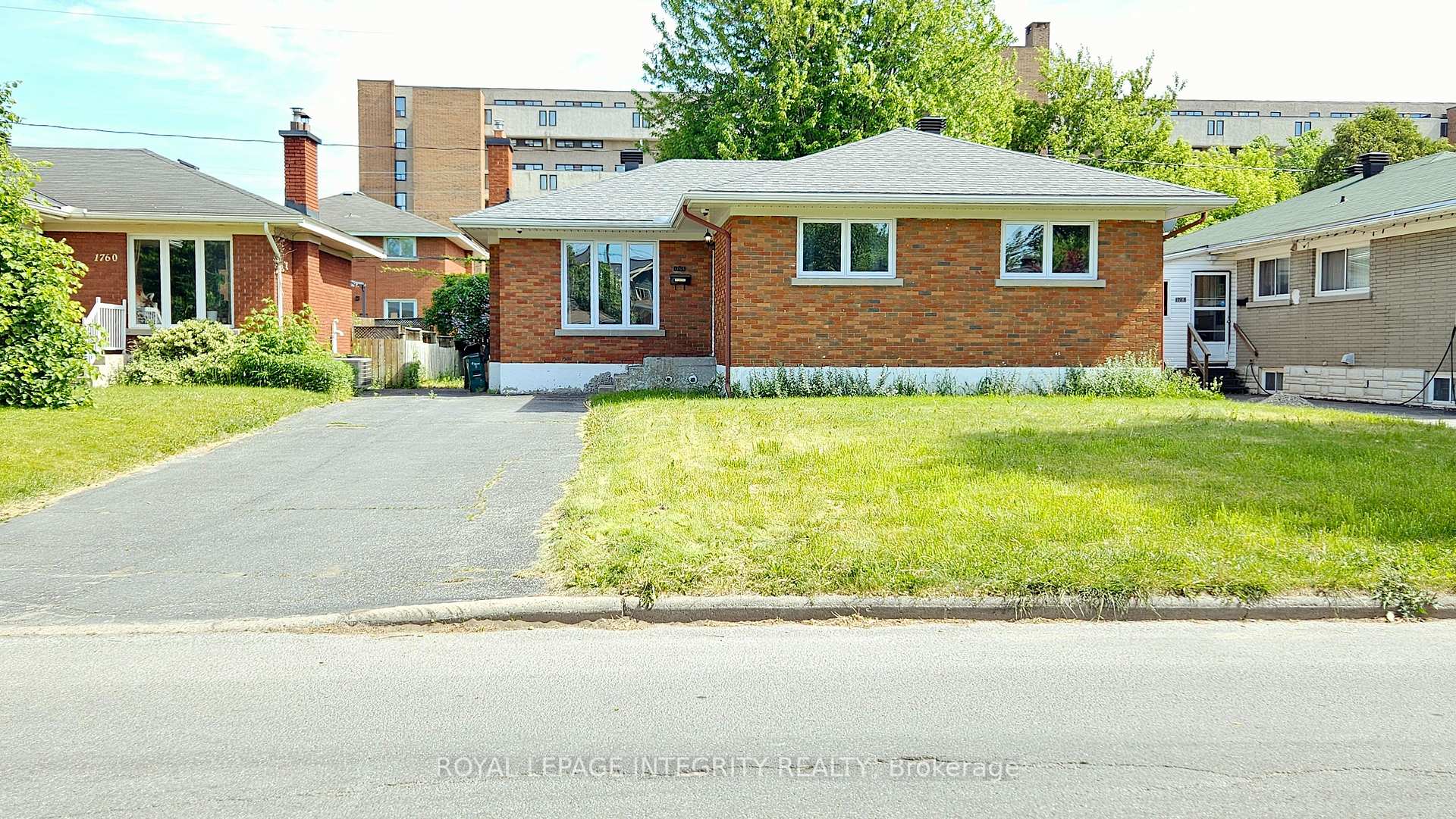 1764 Gage Crescent, Belair Park - Copeland Park and Area, ON K2C 0Z9