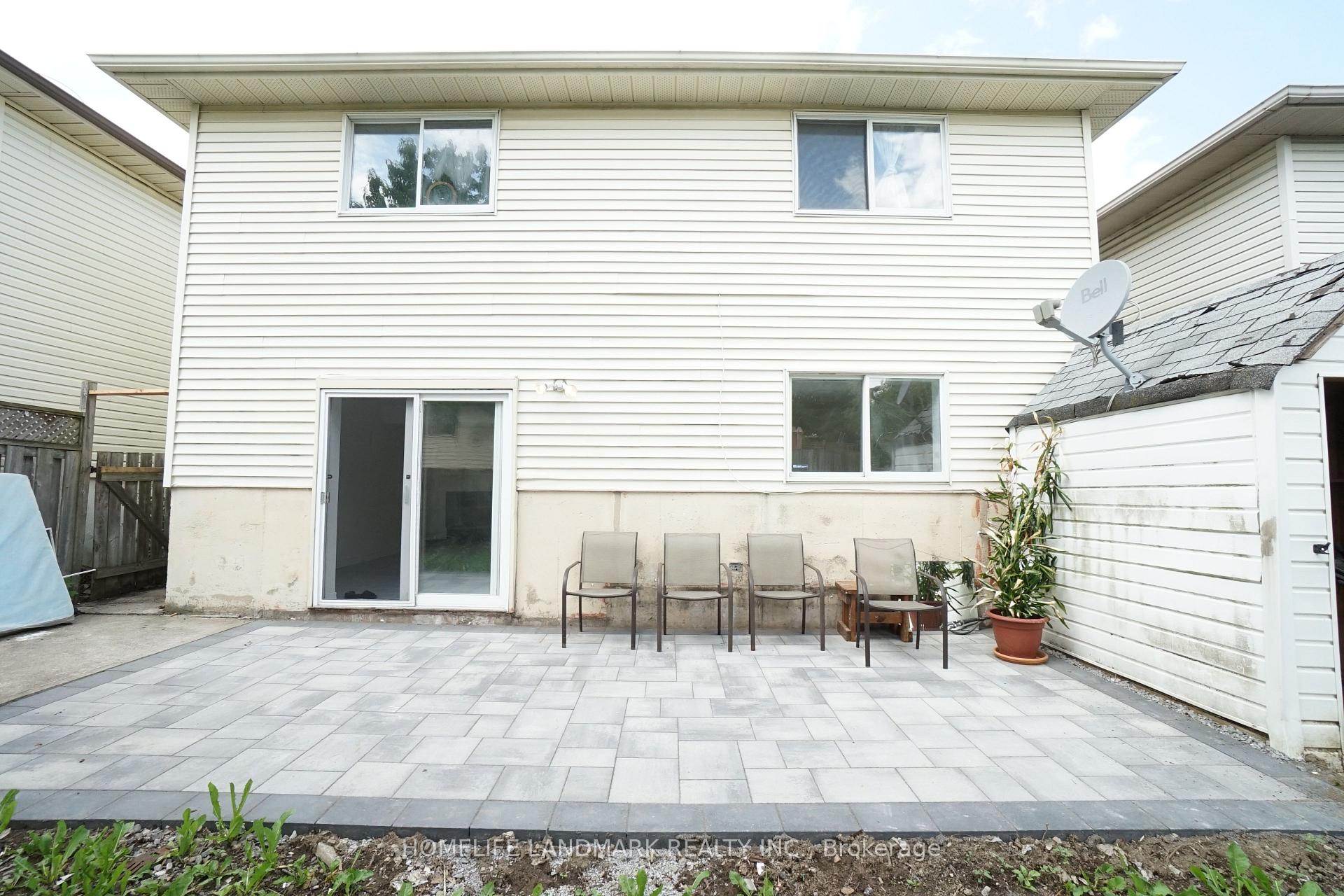 594 Queen Victoria Drive Gound & Basement, Hamilton, ON L8W 3E5