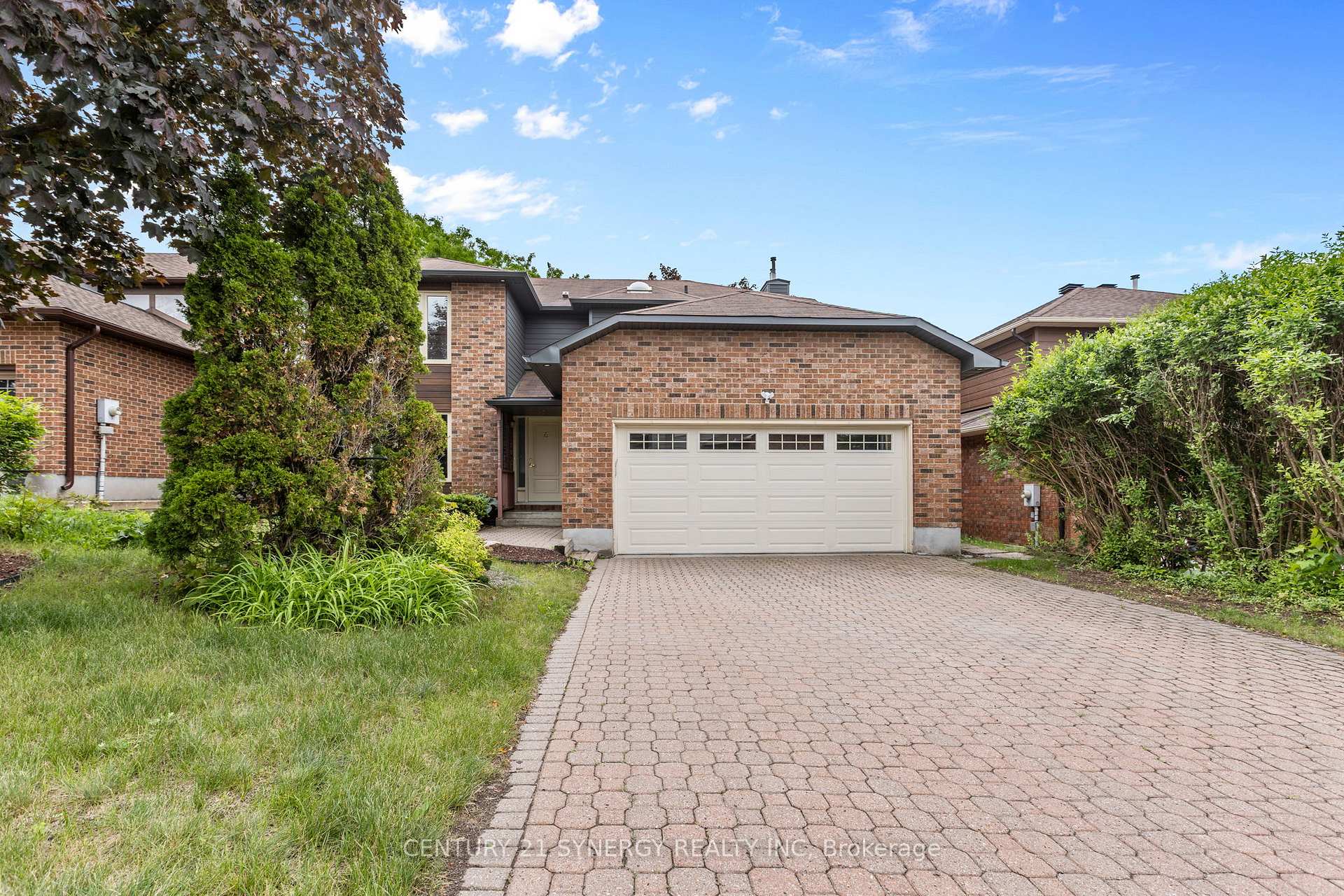 6 Fessenden Way, Kanata, ON K2L 3L1