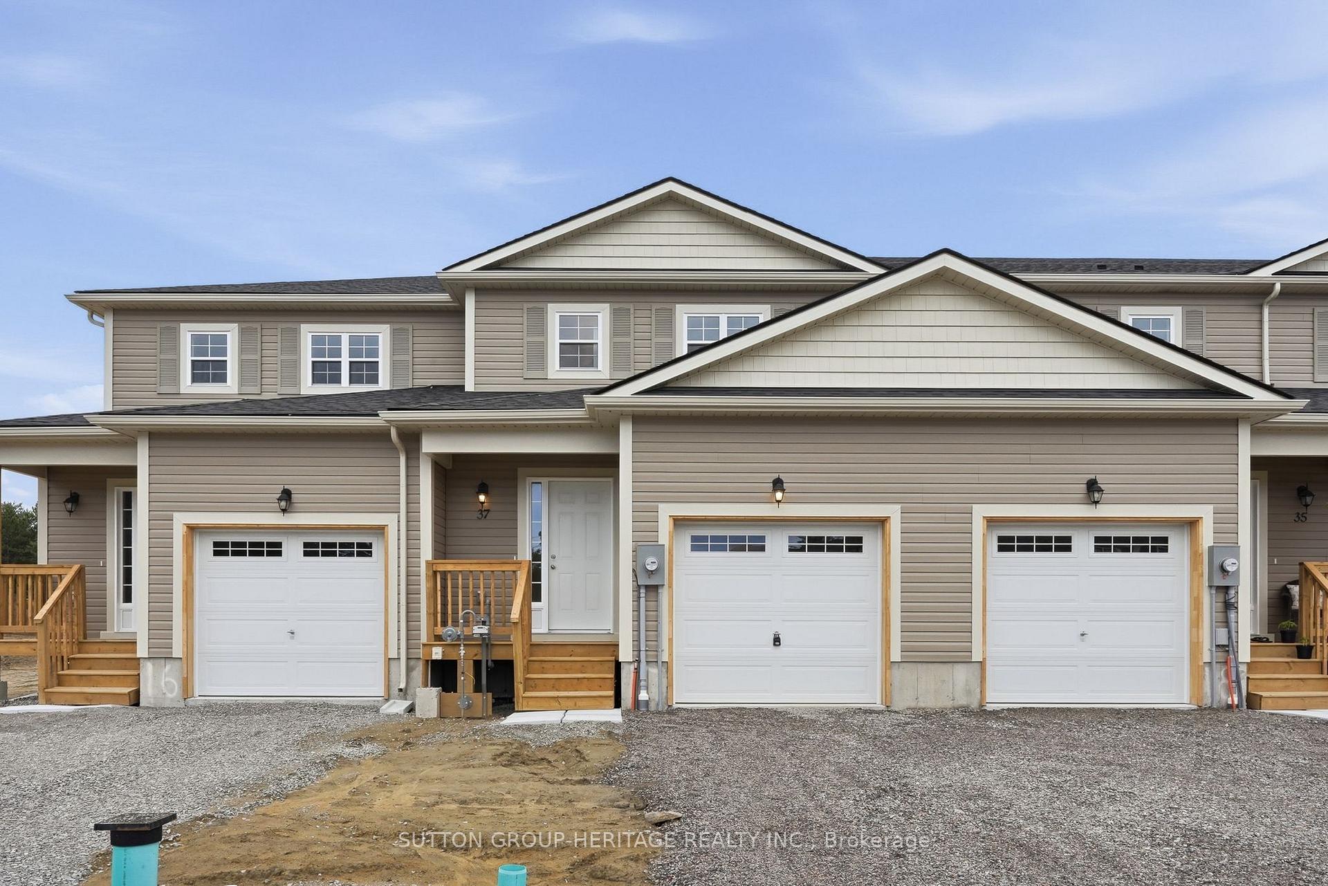 37 McConnell Crescent, Bracebridge, ON P1L 0N7