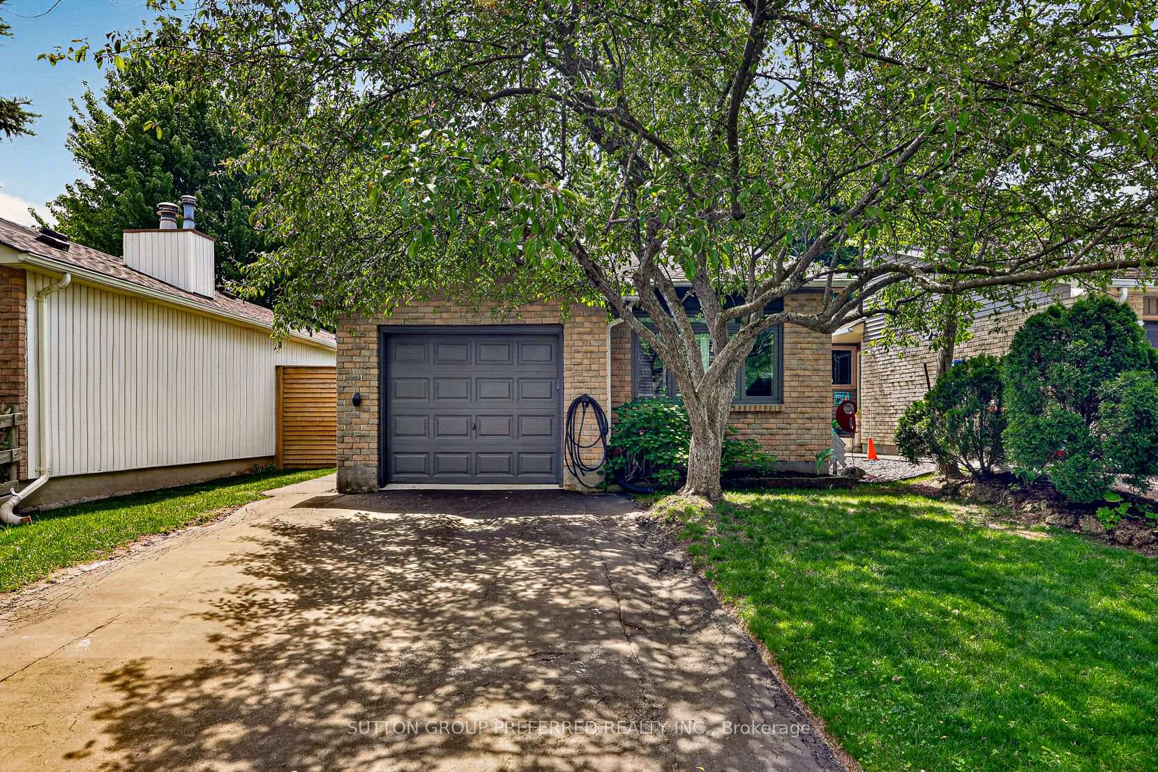 1790 Aldersbrook Road, London North, ON N6G 3E4