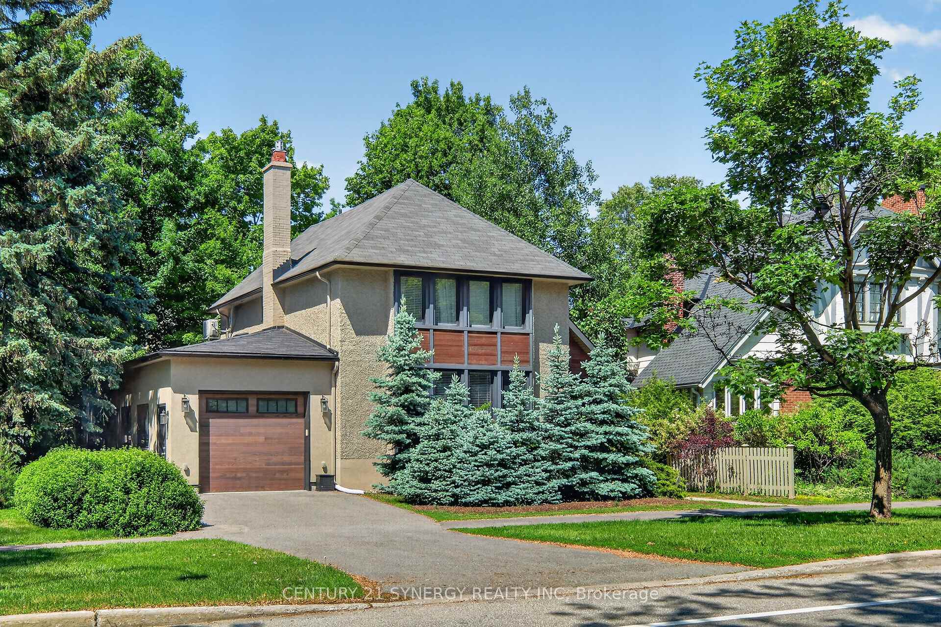 719 Island Park Drive, Dows Lake - Civic Hospital and Area, ON K1Y 0B8