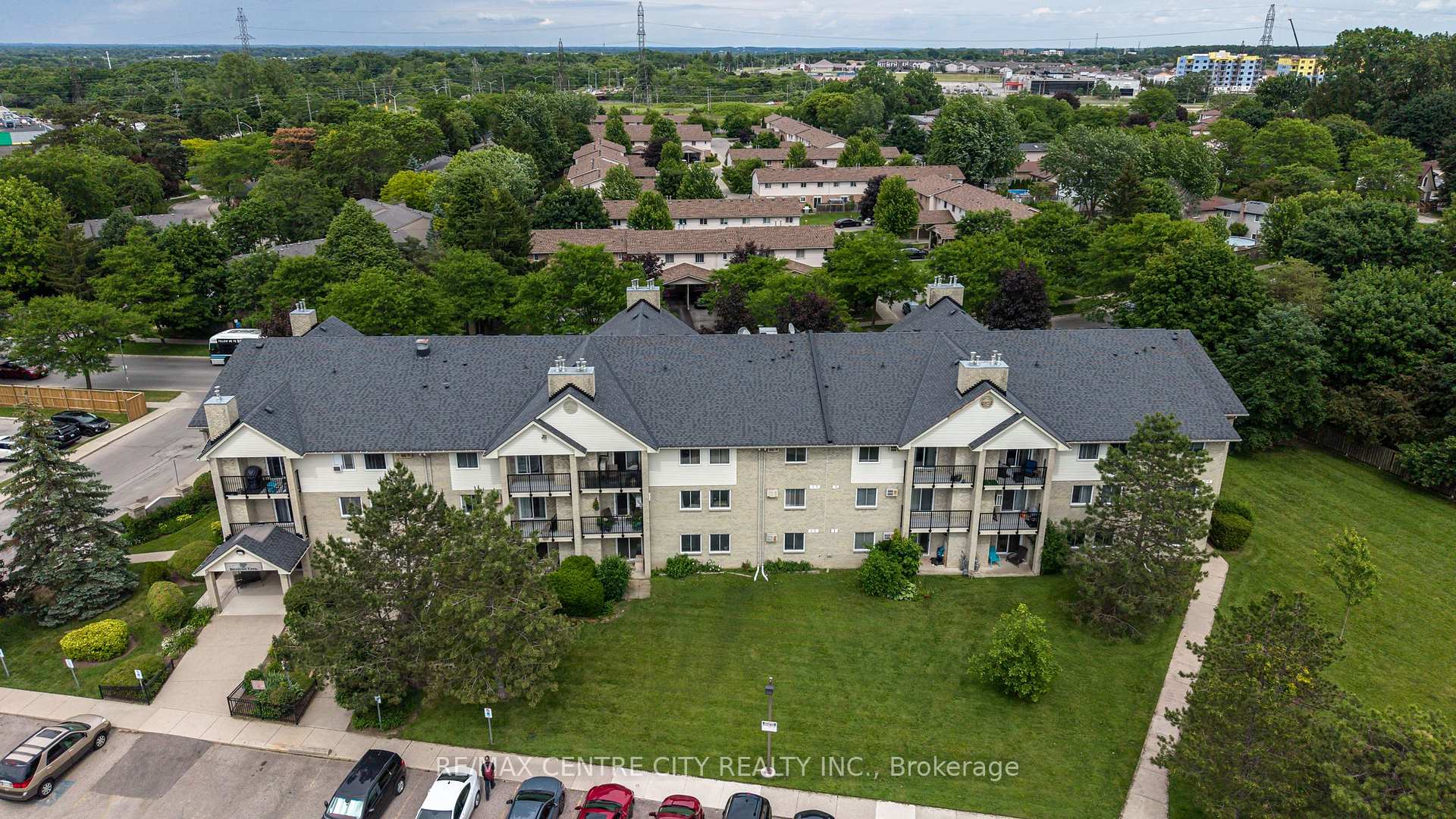 729 Deveron Crescent 309, London South, ON N5Z 4X5