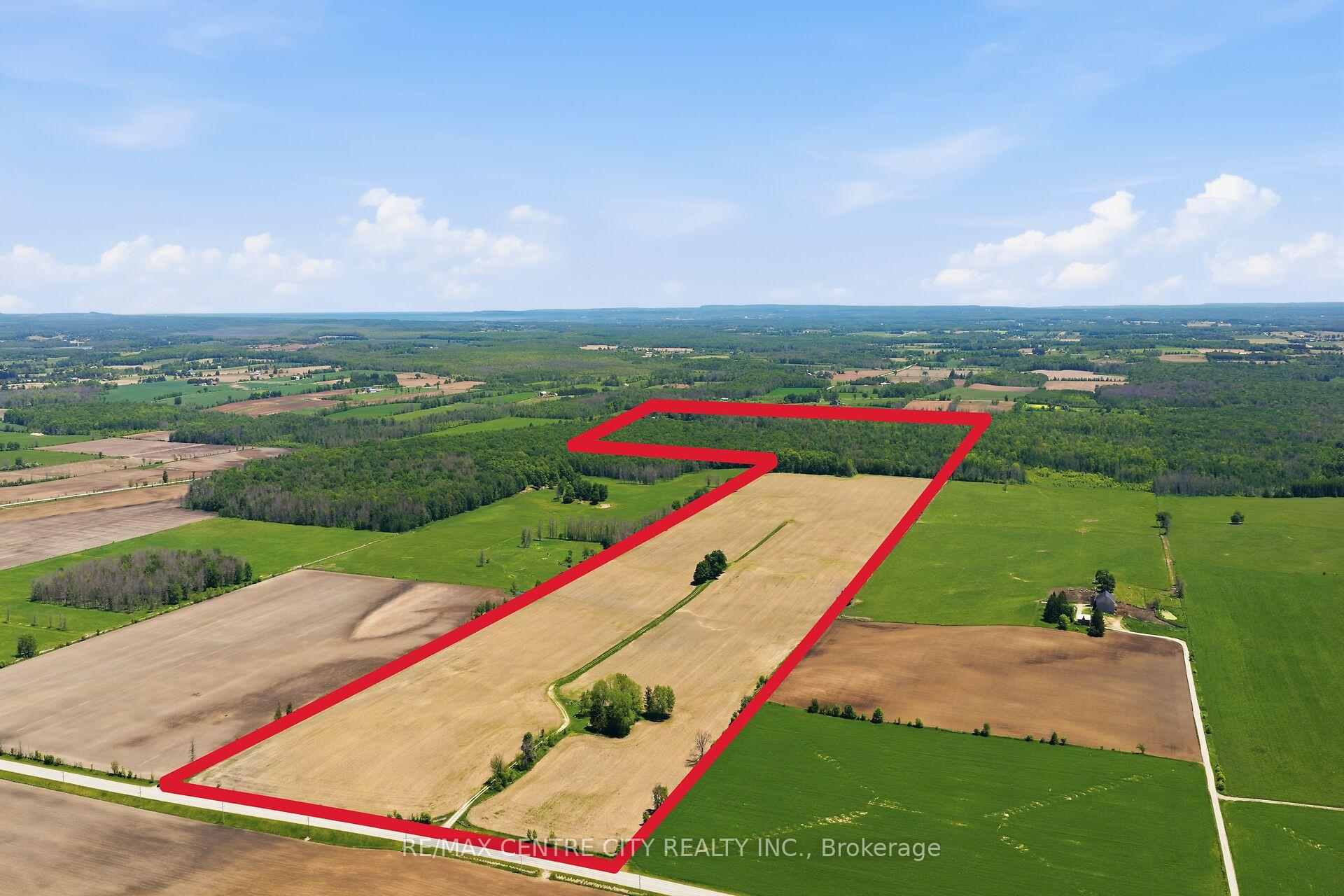 17513 Bruce Grey Line, Georgian Bluffs, ON N0H 2N0