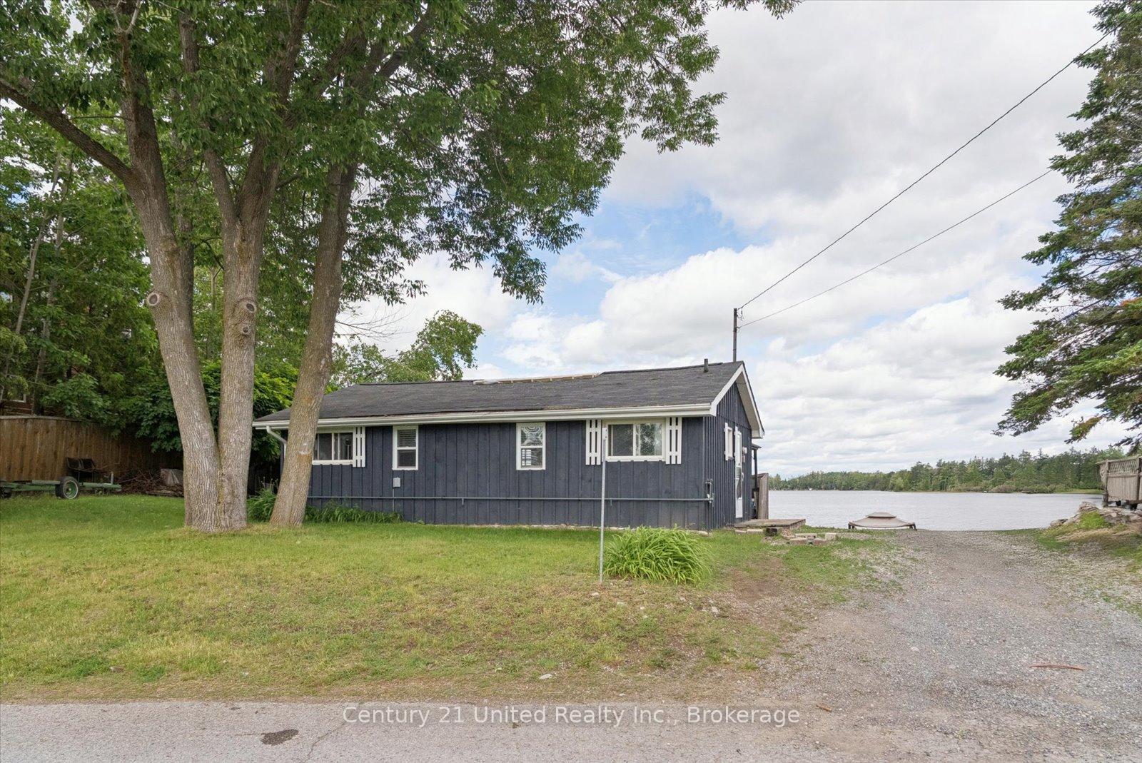 837 Fife's Bay Marina Lane, Selwyn, ON K9J 6X3