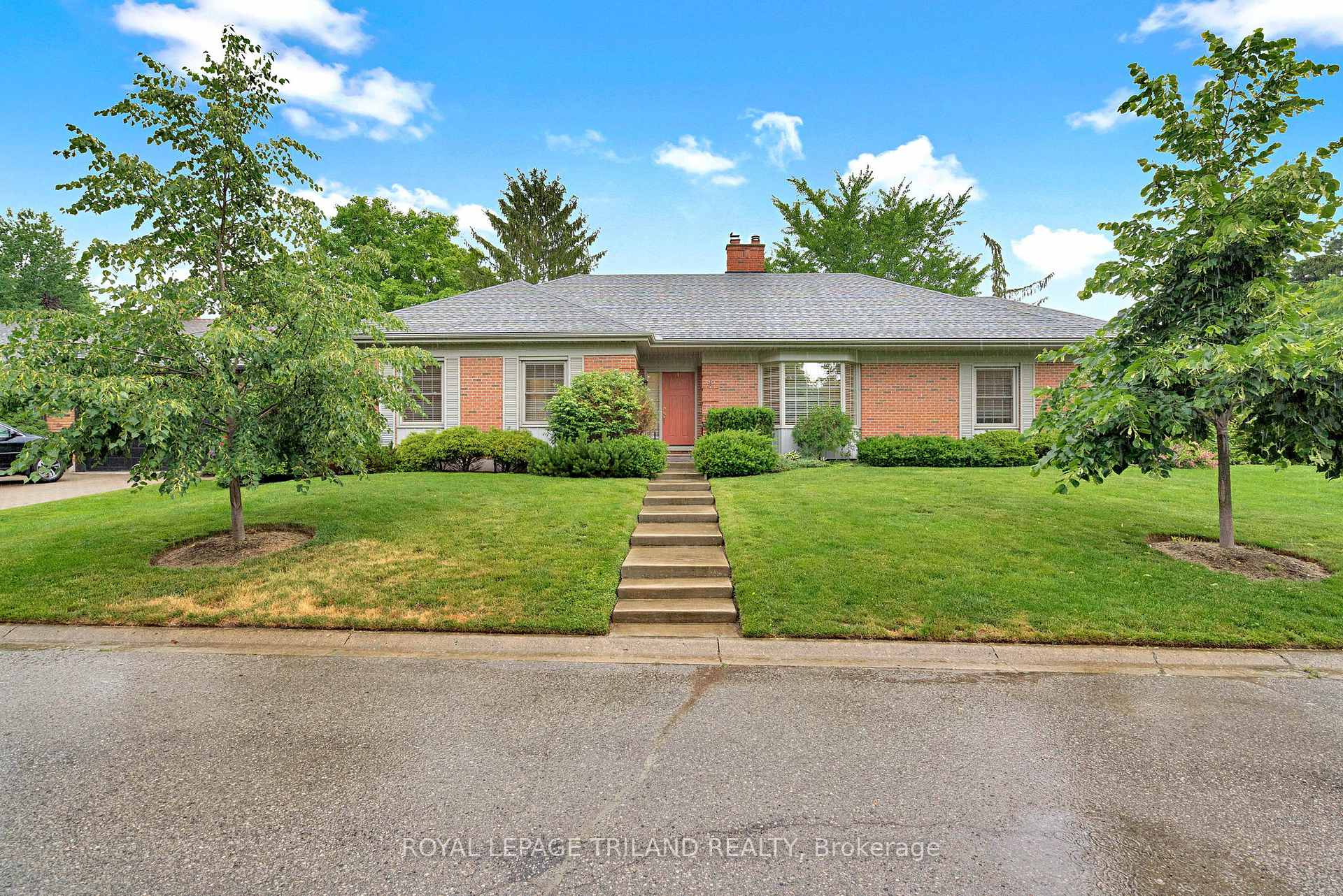11 Tallwood Circle, London North, ON N5X 2S1