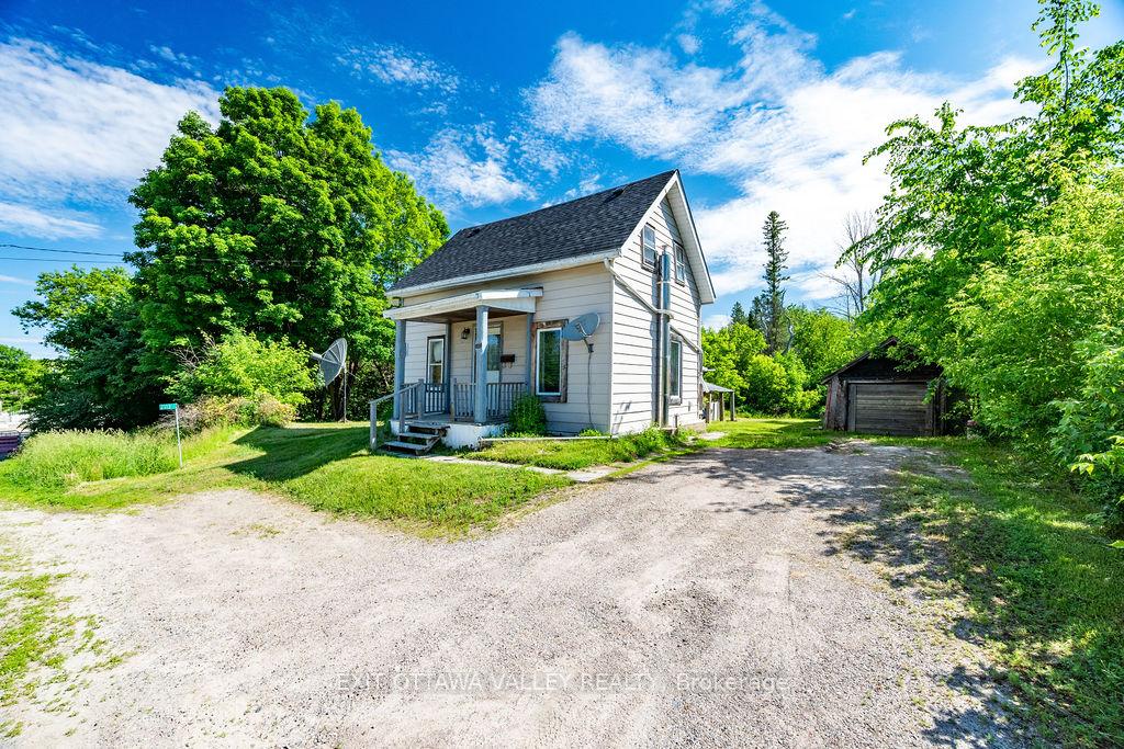 2113 Forresters Falls Road, Whitewater Region, ON K0J 1V0
