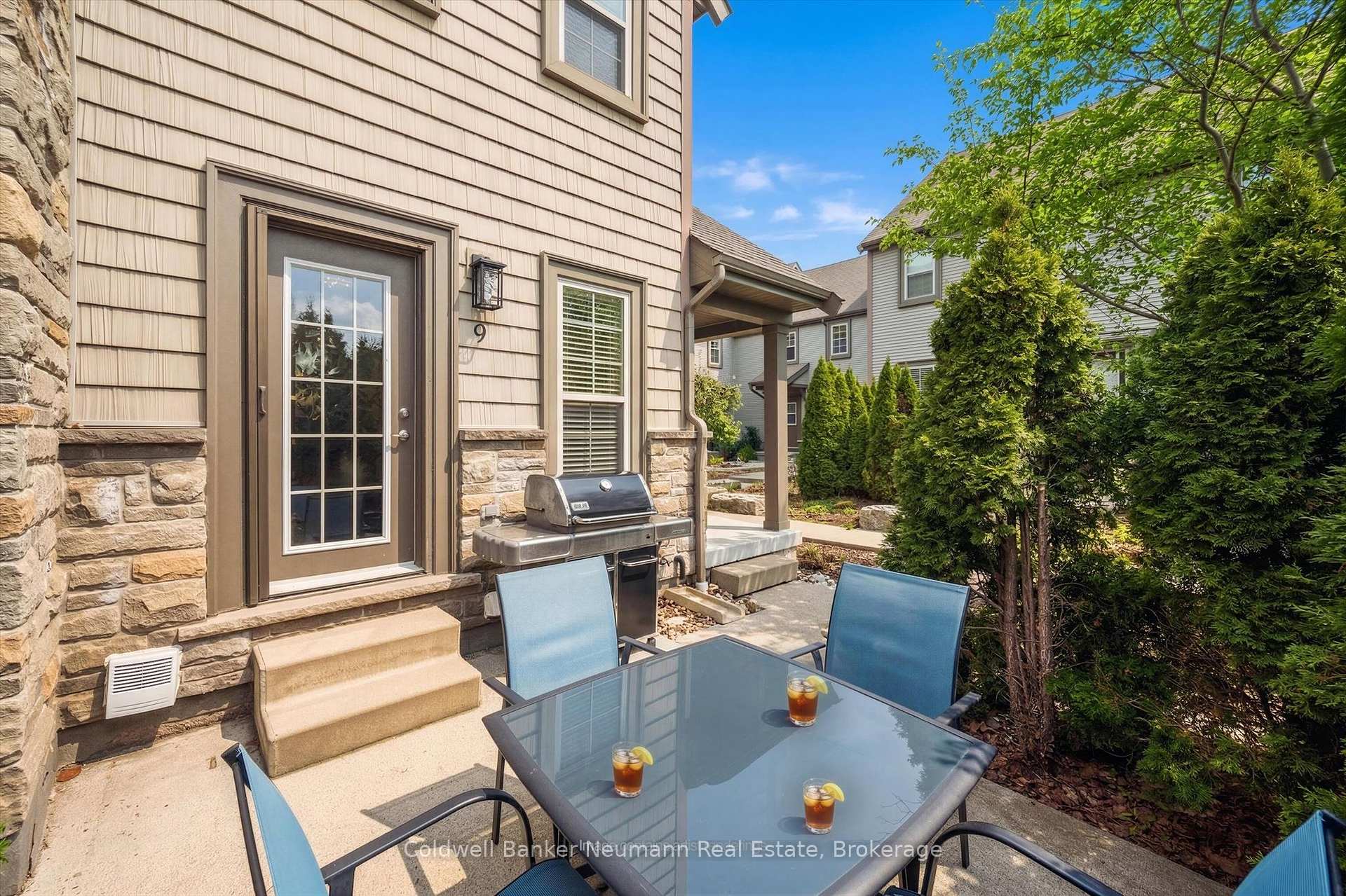 100 Frederick Drive 9, Guelph, ON N1L 0H6