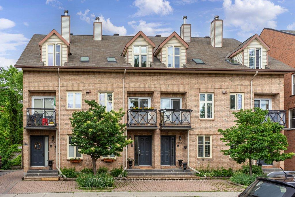 255 Cathcart Street 5, Lower Town - Sandy Hill, ON K1N 5C2