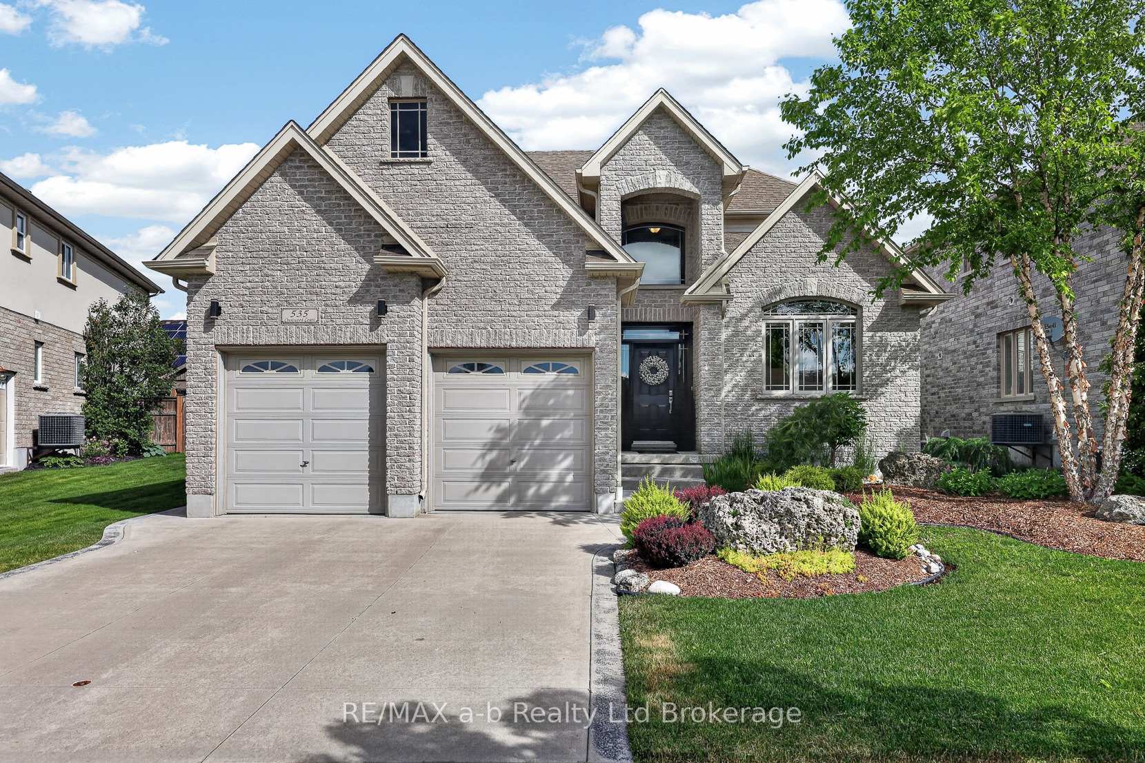535 Crestwood Court, Woodstock, ON N4T 0B9