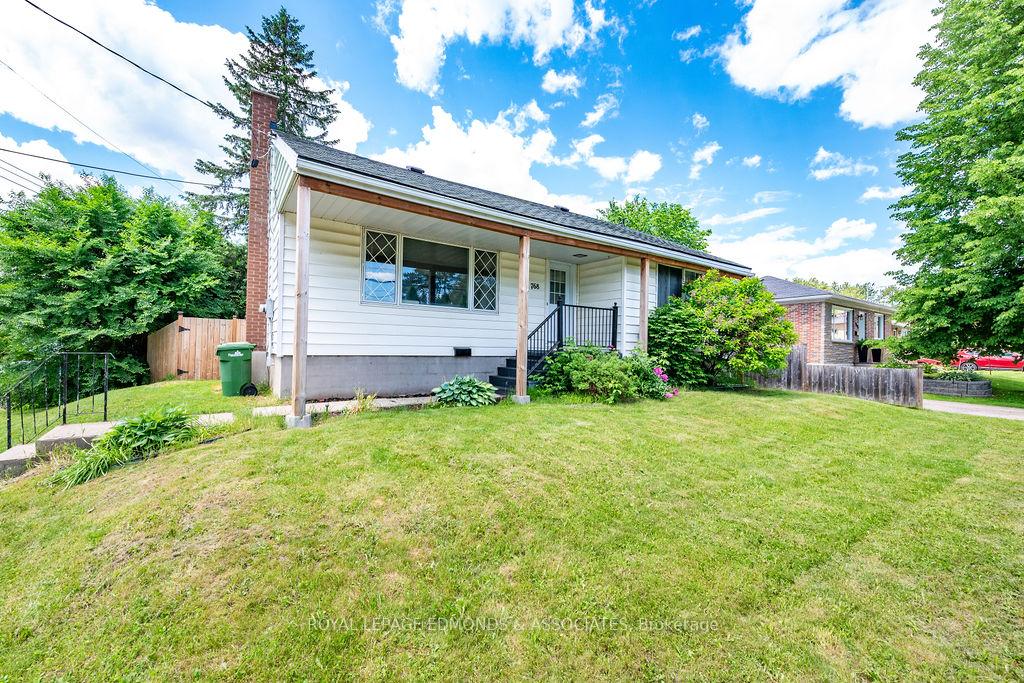 768 Mackay Street, Pembroke, ON K8A 1G9