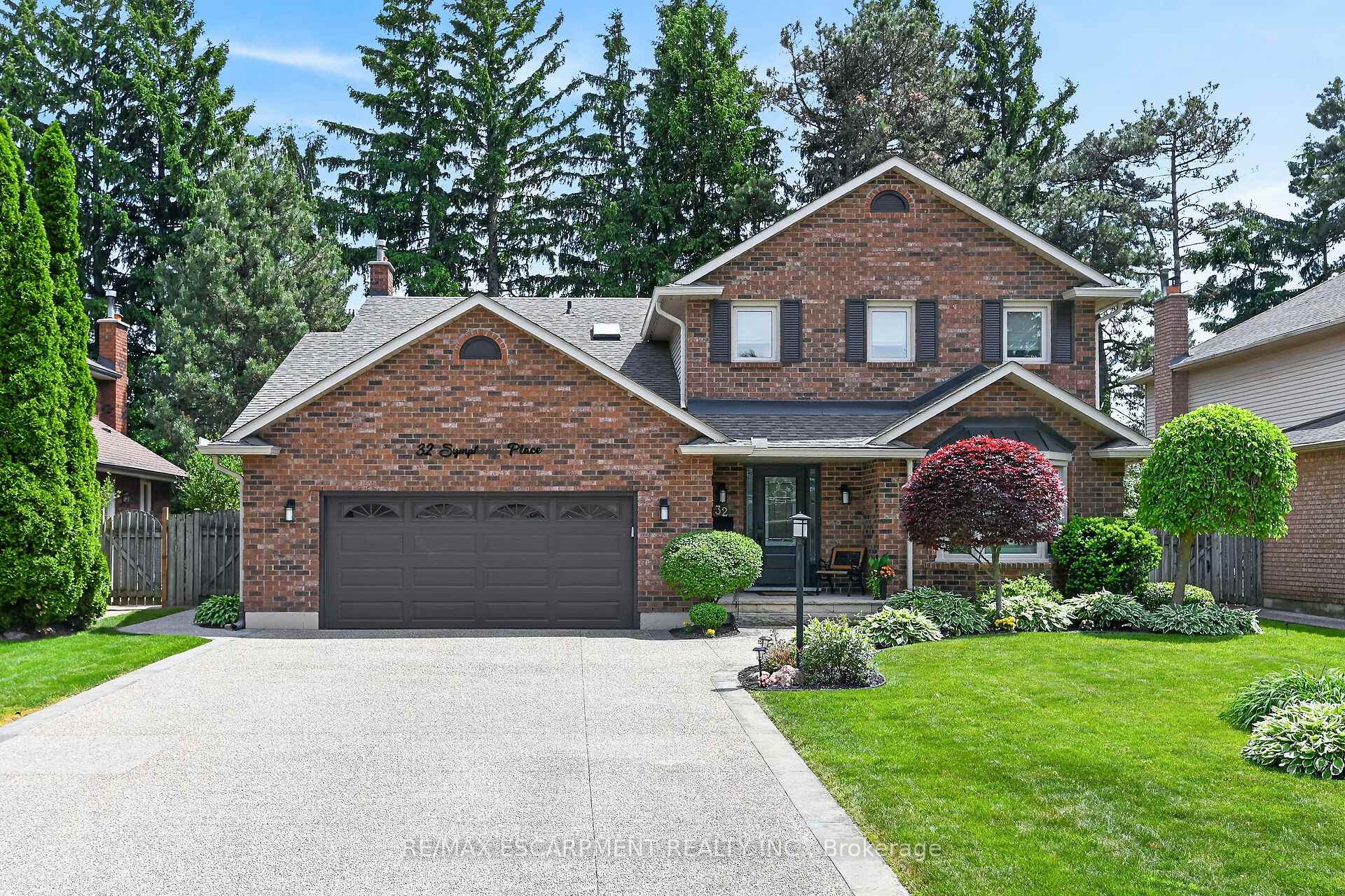32 Symphony Place, Hamilton, ON L9G 4V6