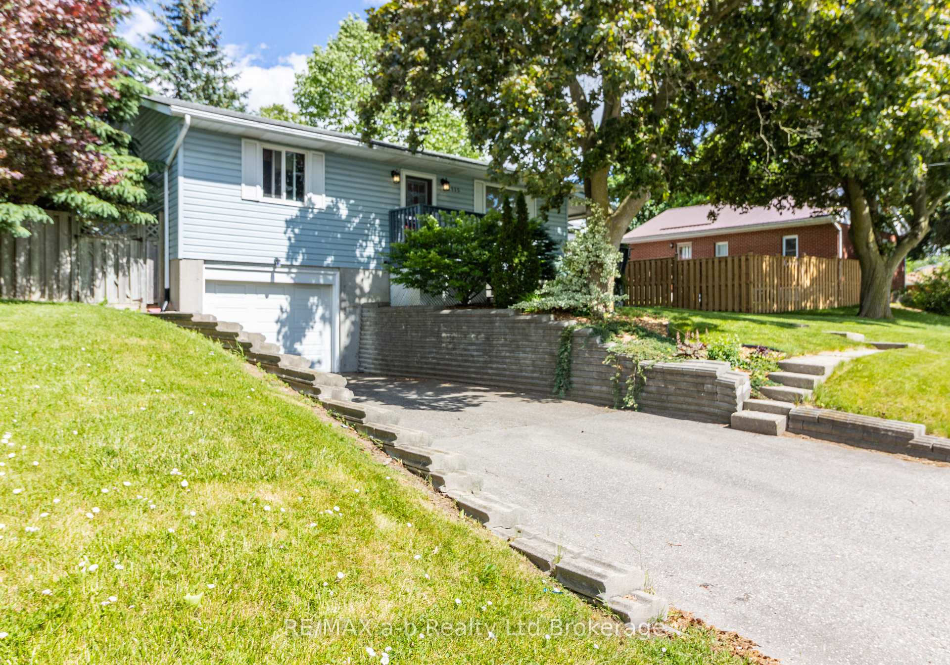 115 Fyfe Avenue, Woodstock, ON N4S 3S7