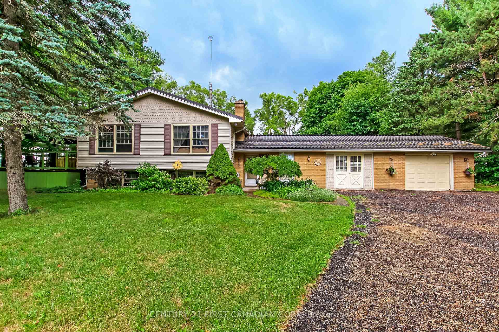 6892 Century Drive, Strathroy-Caradoc, ON N0L 1T0