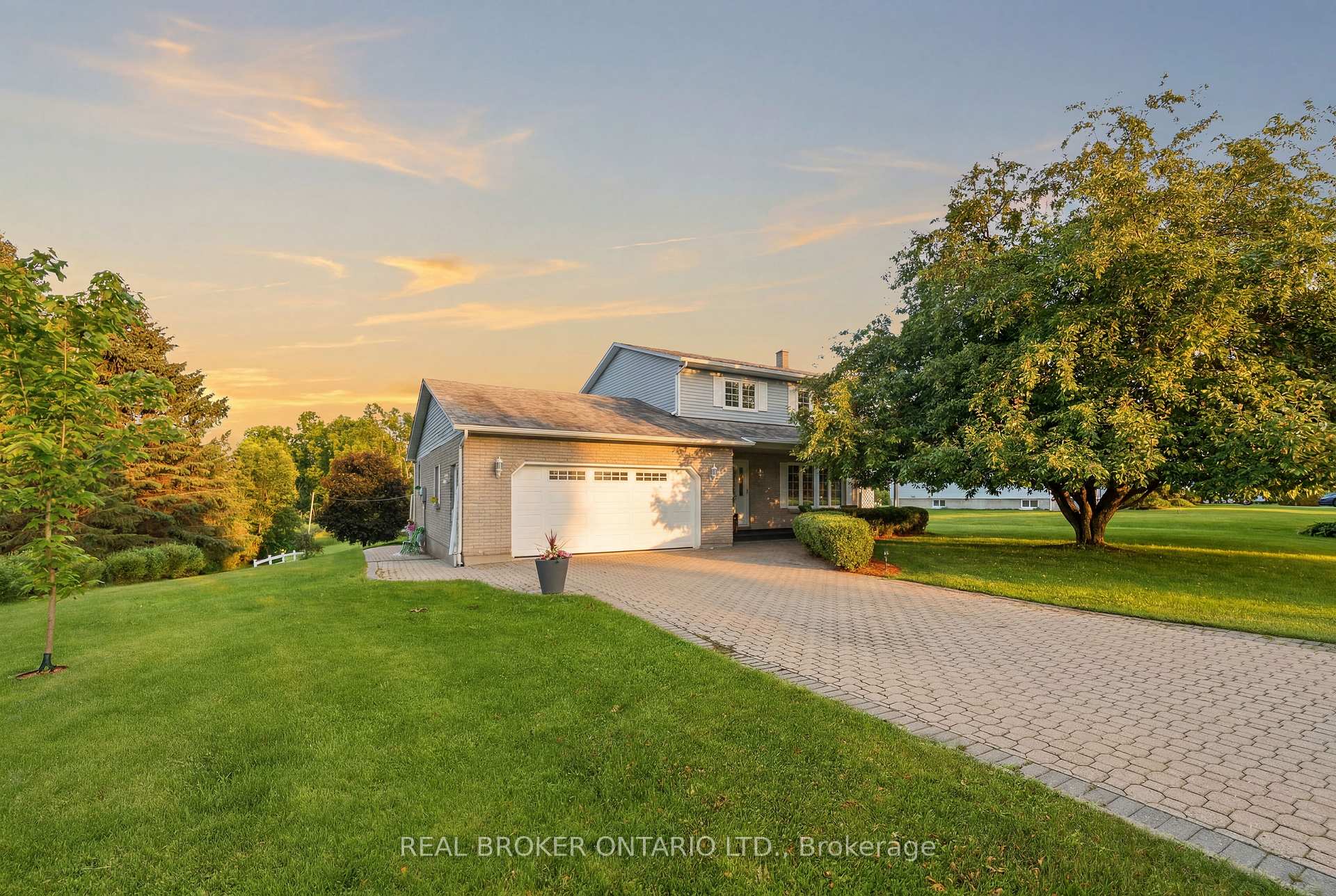 10532 Moun Main Street, North Dundas, ON K0E 1W0