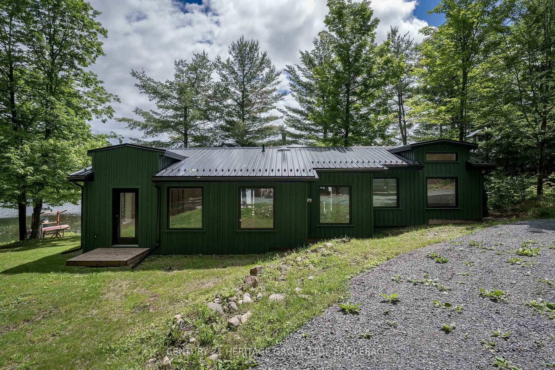 1452 Leggat Lake Road, Frontenac, ON K0H 2K0