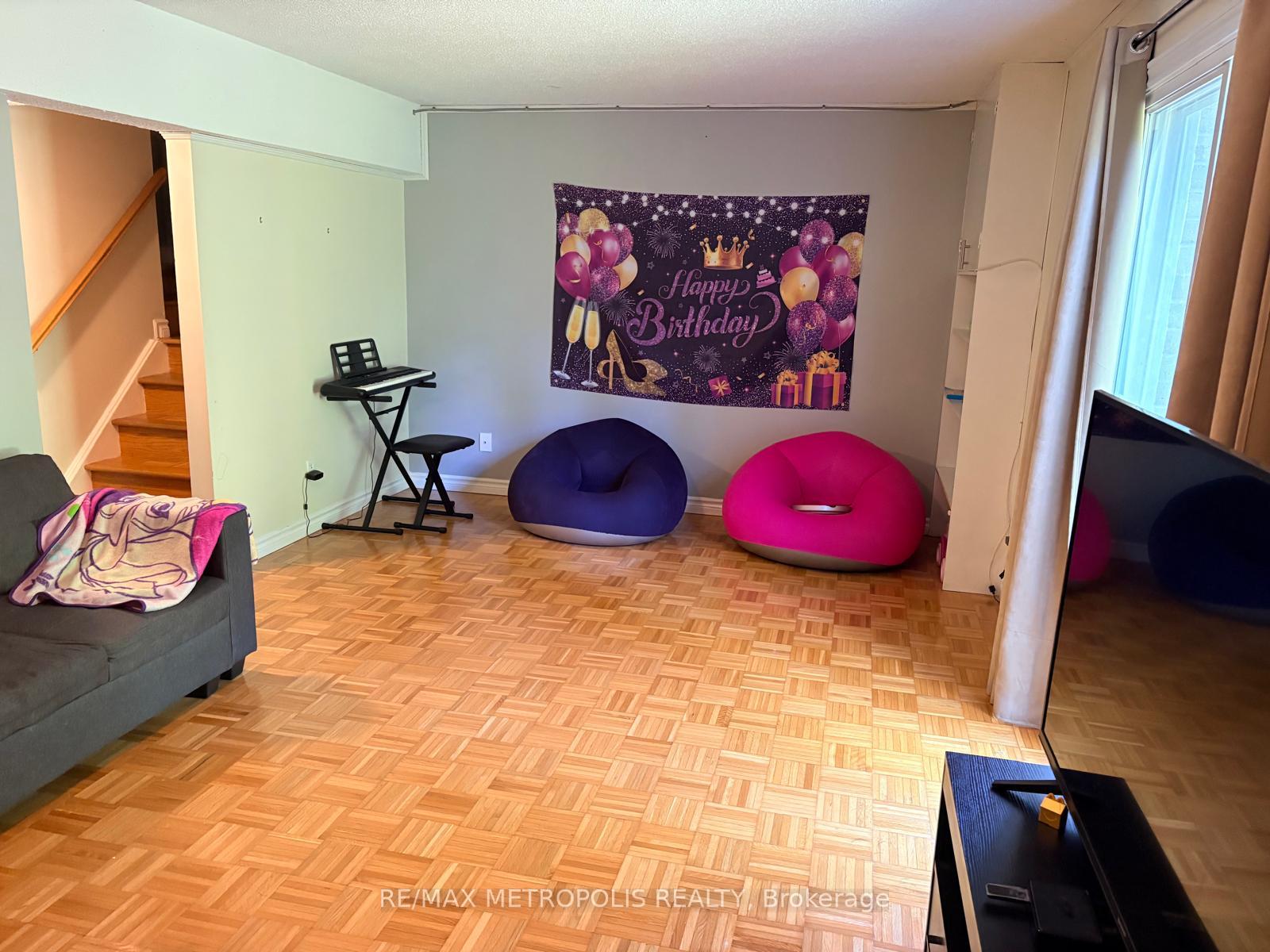 30 Clarendon Crescent 21, London South, ON N6C 5Y1