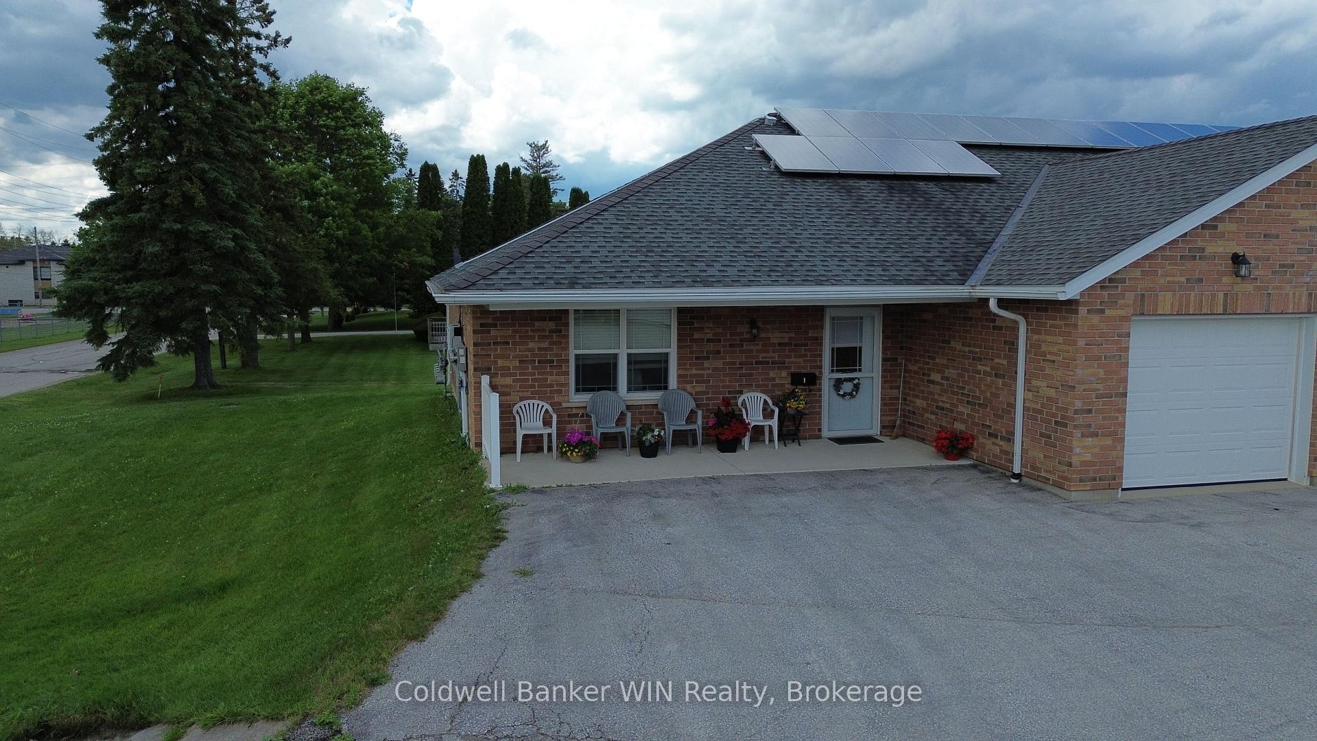 444 Newfoundland Street 1, Wellington North, ON N0G 2L2