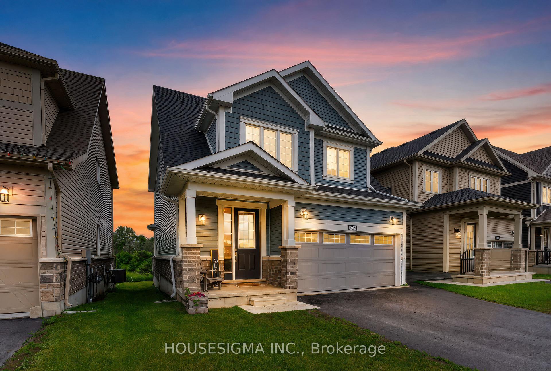 32 Oakmont Drive, Loyalist, ON K7P 0H7