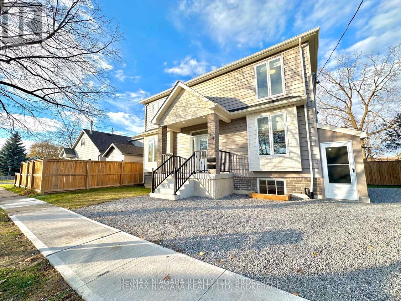 39 Grove Avenue LOWER, St. Catharines, ON L2P 1C5