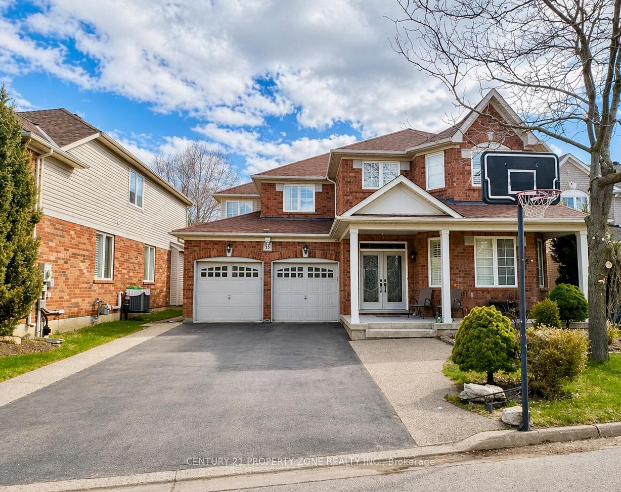 27 Dellgrove Circle, Cambridge, ON N1T 2J8