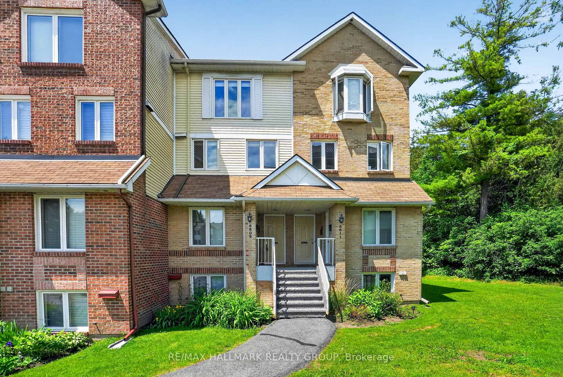 6609 Bilberry Drive 6609B, Orleans - Convent Glen and Area, ON K1C 4N5