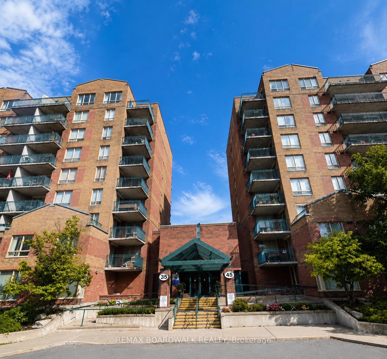 35 HOLLAND Avenue 907, Tunneys Pasture and Ottawa West, ON K1Y 4S2