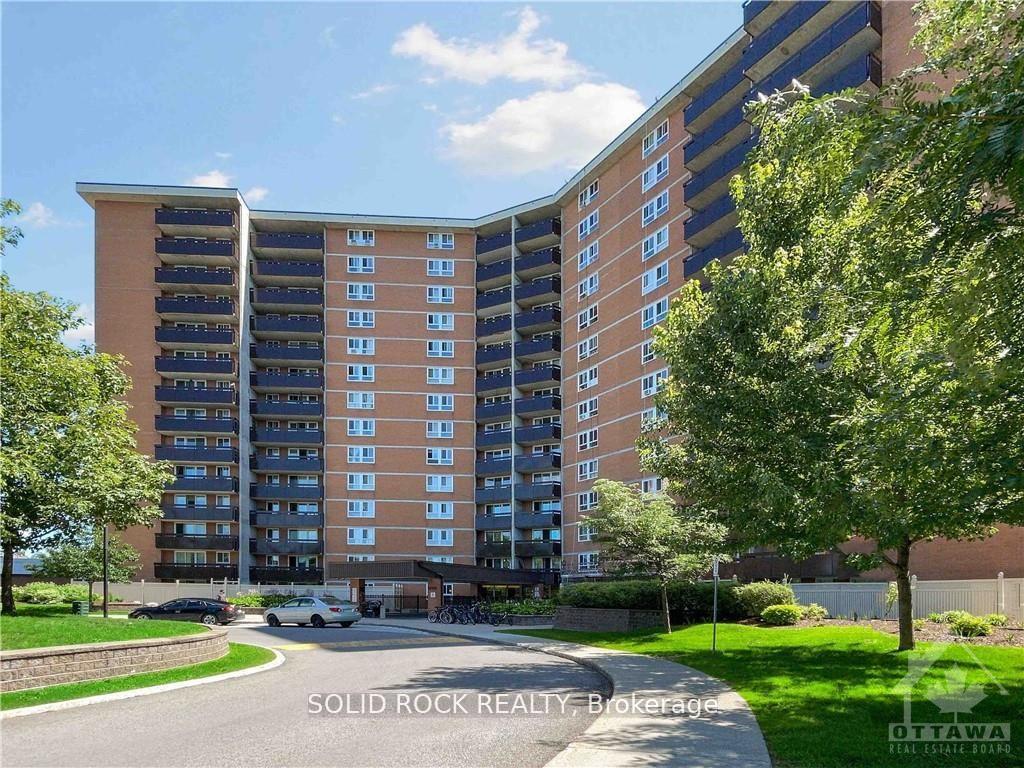 2000 Jasmine Crescent 304, Beacon Hill North - South and Area, ON K1J 8K4