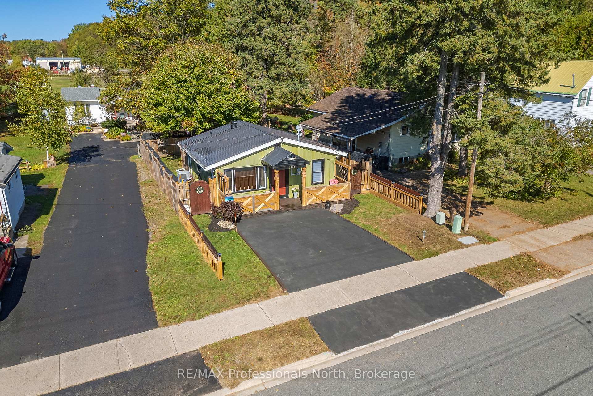 161 Quebec Street, Bracebridge, ON P1L 1E3