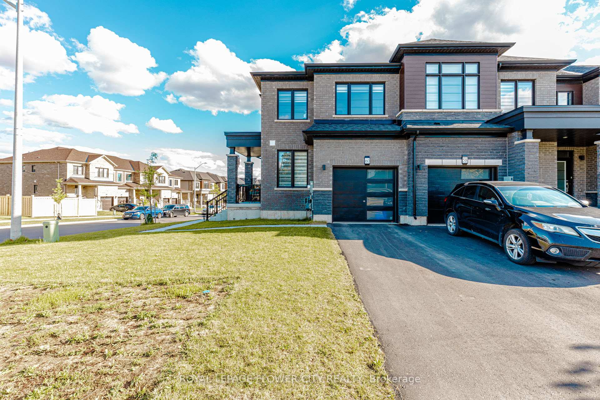 60 Granville Crescent, Haldimand, ON N3W 0J6