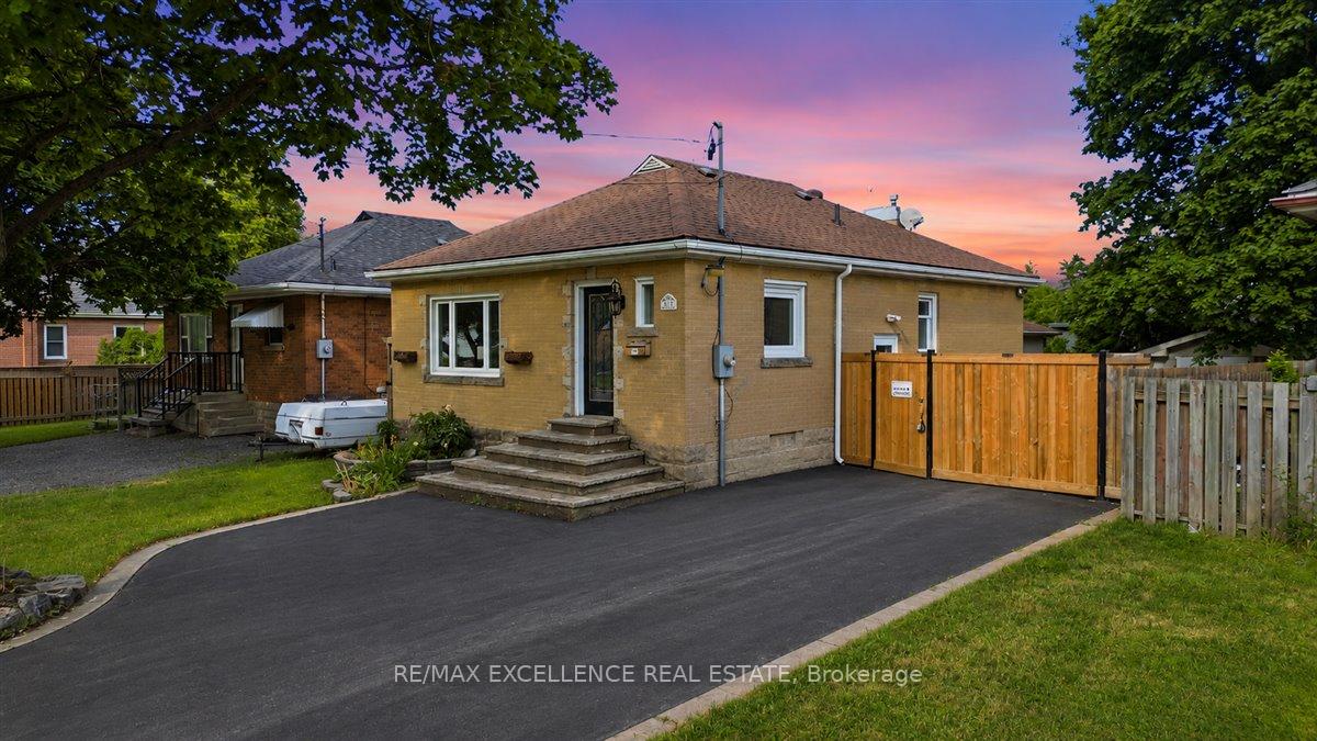 627 Upper Sherman Avenue, Hamilton, ON L8V 3M4