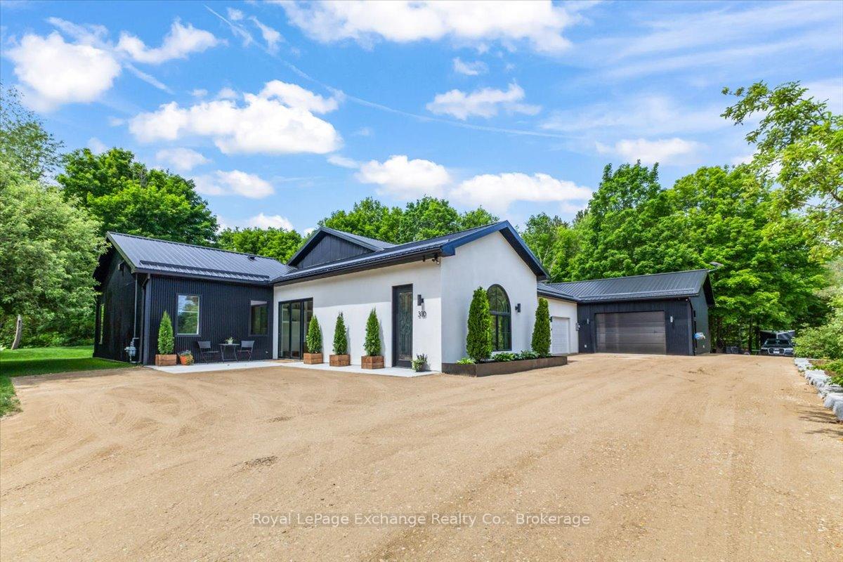 310 ADELAIDE Street, Kincardine, ON N2Z 2W3