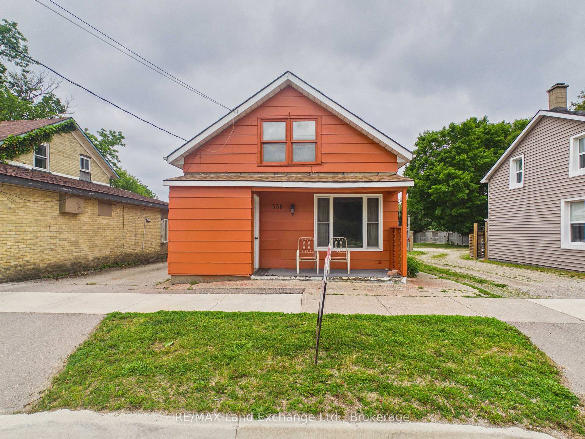538 Queen Street, Kincardine, ON N2Z 2Y9