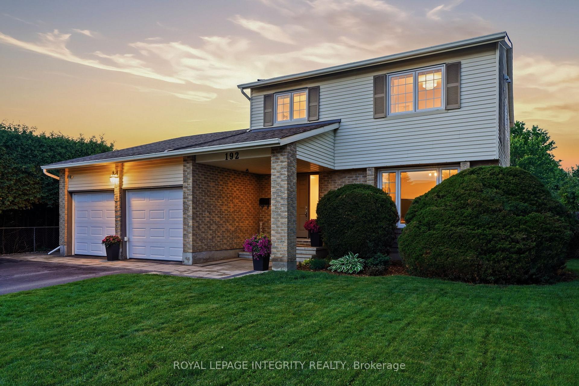 192 Park Grove Drive, Orleans - Cumberland and Area, ON K1E 2T1