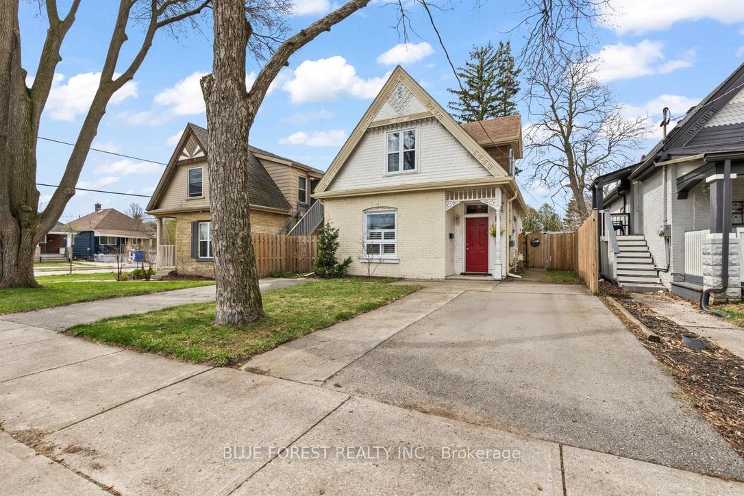 3 Marmora Street, London East, ON N5Z 1Z4