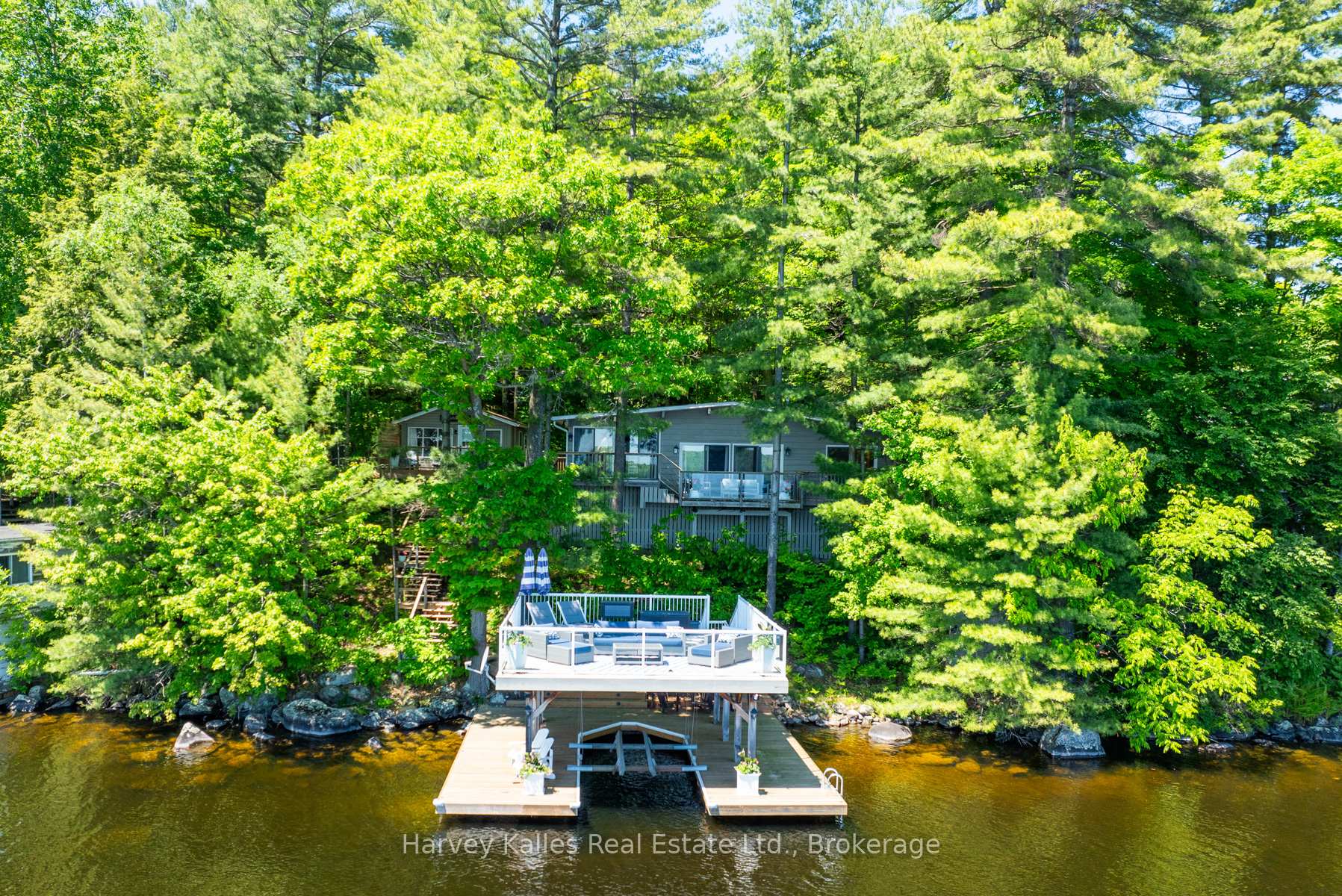 1043 Muskoka Crescent Road, Bracebridge, ON P1L 1X2