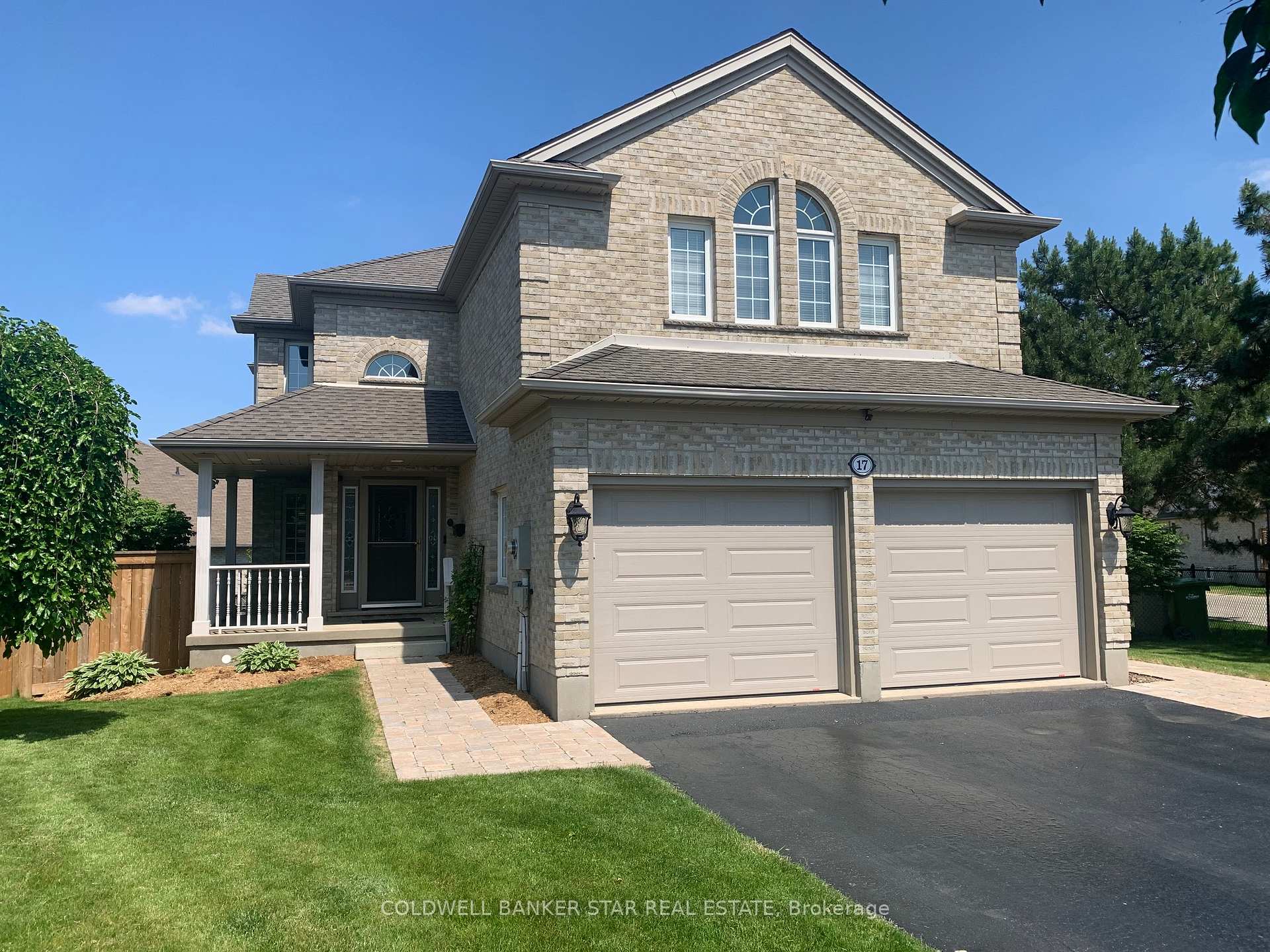 17 Windemere Place, St. Thomas, ON N5R 6H3