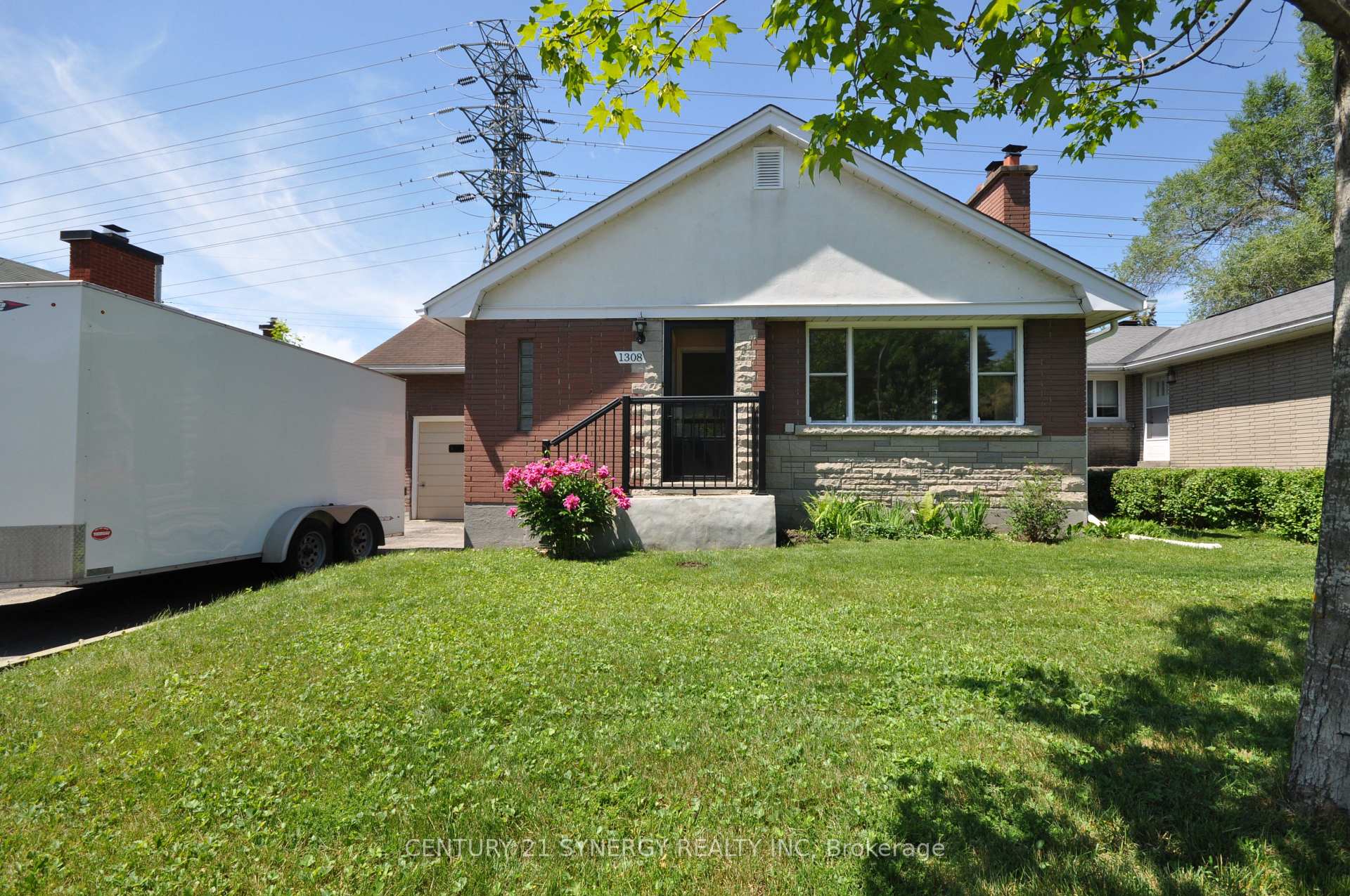 1308 Erindale Drive, Belair Park - Copeland Park and Area, ON K2C 2G4