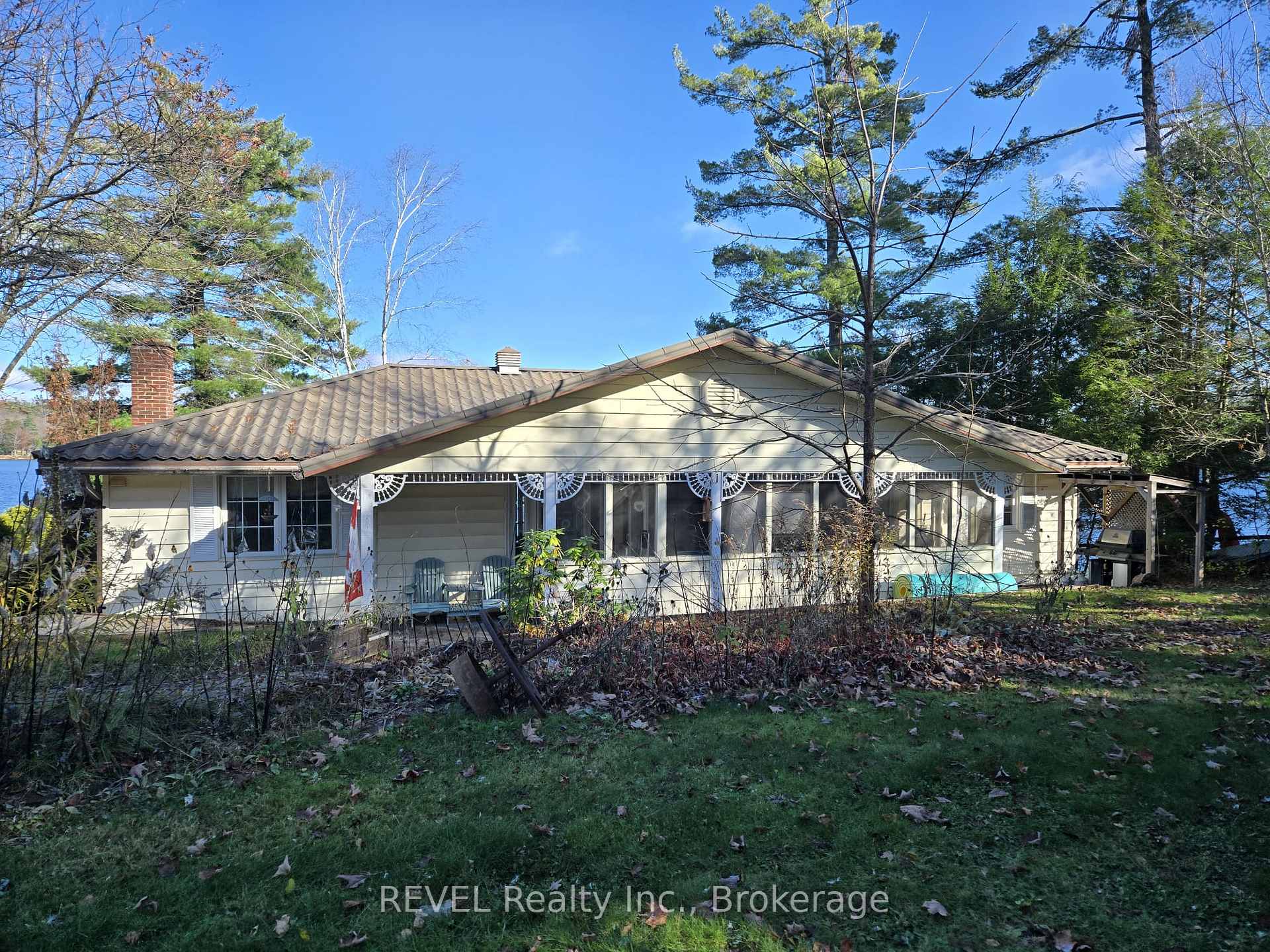 1031 Butterfly Road, Muskoka Lakes, ON P0C 1A0