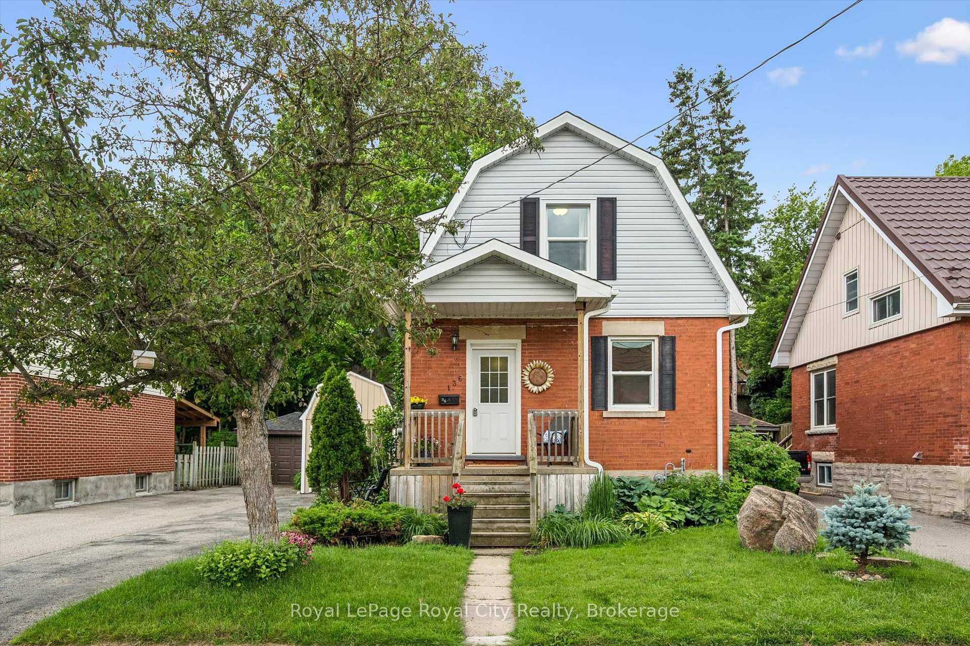 136 Alma Street N, Guelph, ON N1H 5X4
