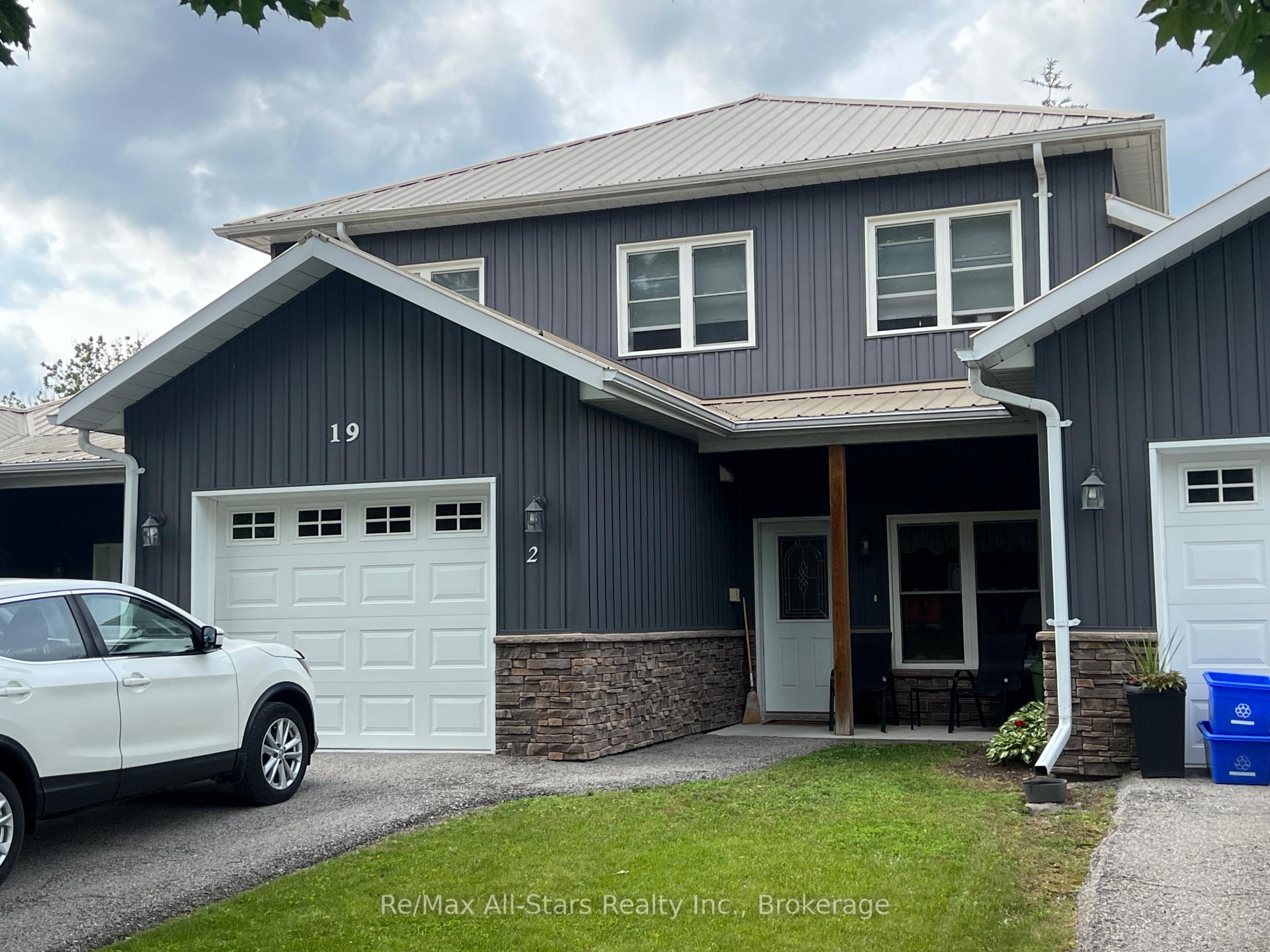 19 Queen Street 4, Kawartha Lakes, ON K0M 1A0