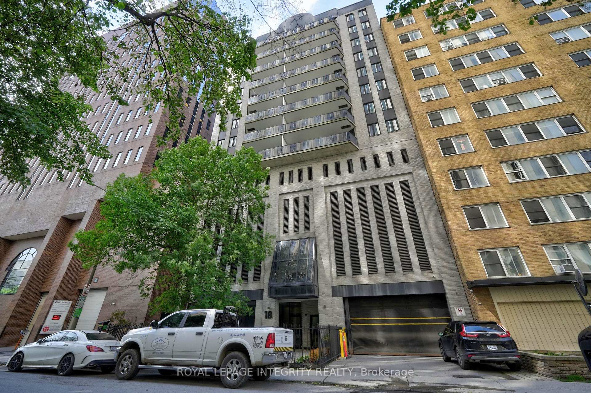 18 Nepean Street PH1, Ottawa Centre, ON K2P 2L2