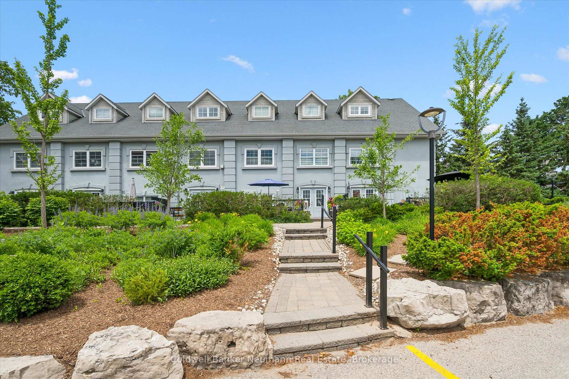 12 Glasgow Street S 4, Guelph, ON N1H 4T5