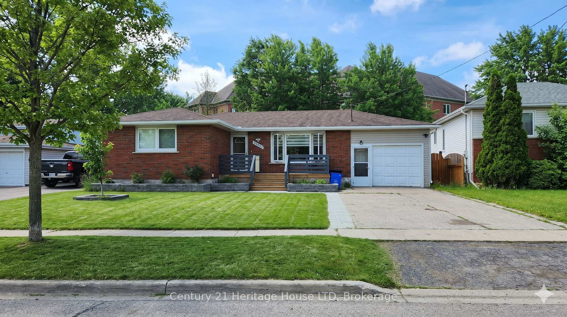 6500 Hawkins Street, Niagara Falls, ON L2G 3B7